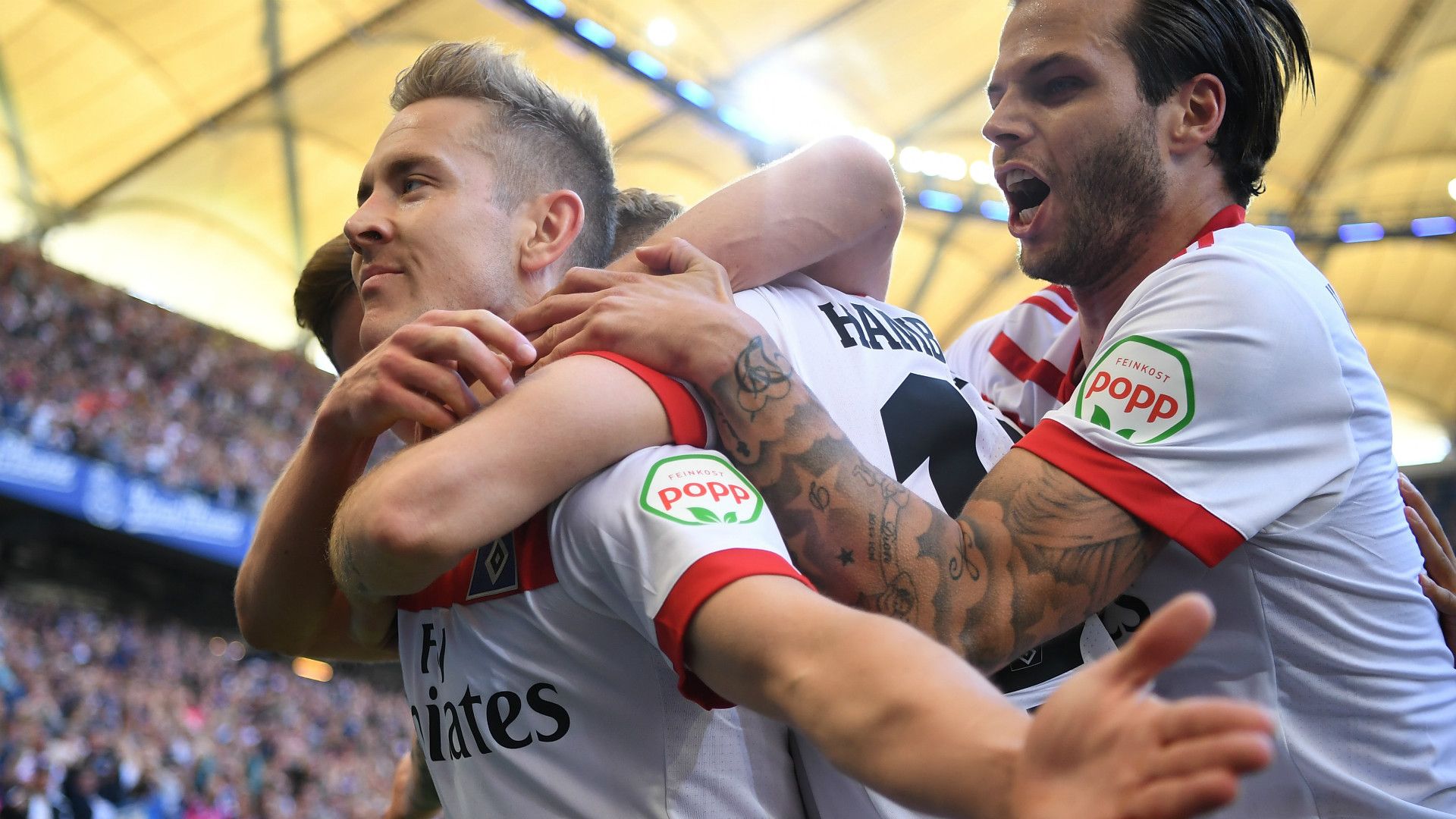 LEWIS HOLTBY DENNIS DIEKMEIER HAMBURGER SV GERMAN BUNDESLIGA 21042018