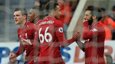 محمد صلاح برفقة فريق ليفربول