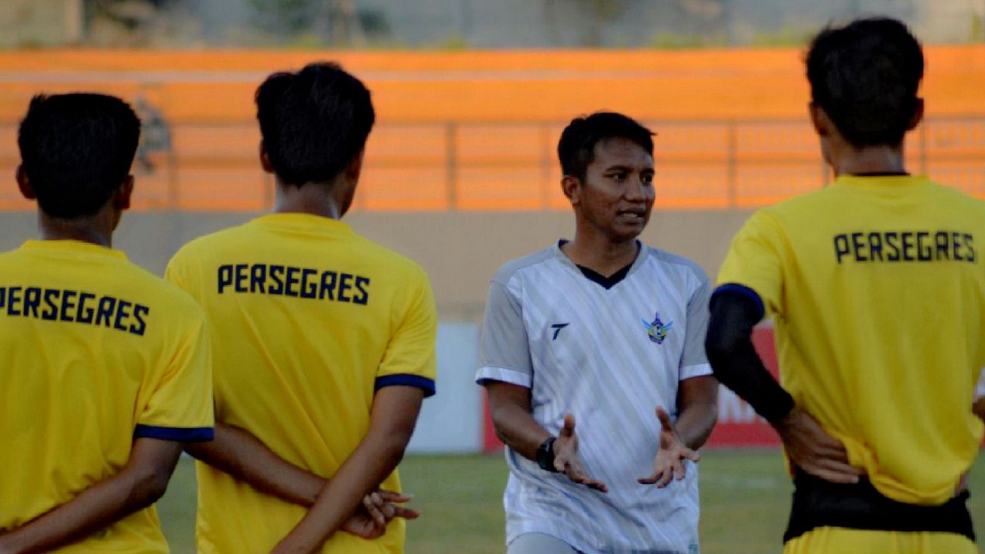 Pudji Handoko - Pelatih Persegres Gresik United