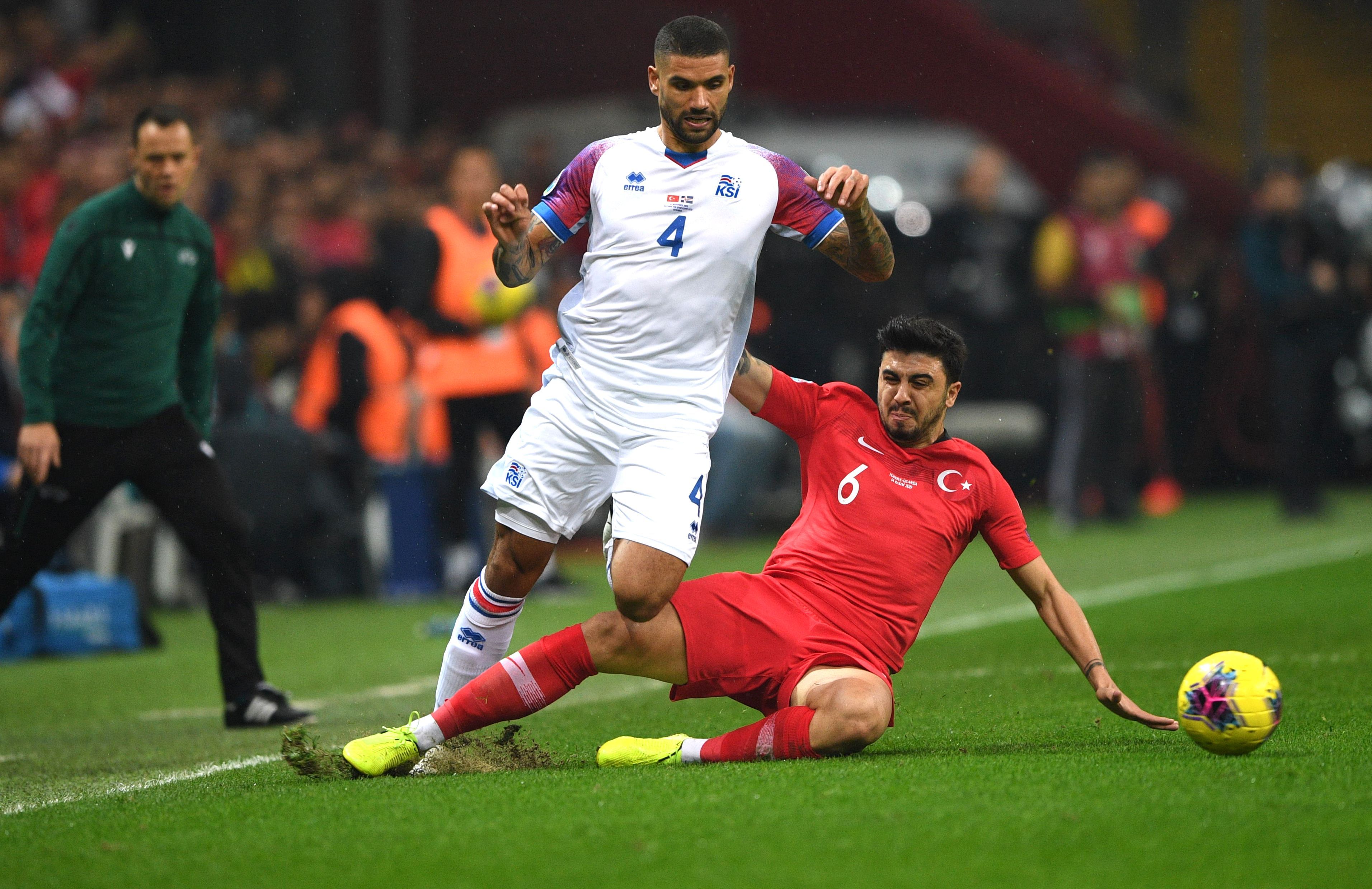 Victor Palsson, Ozan Tufan, Turkey v Iceland 11142019