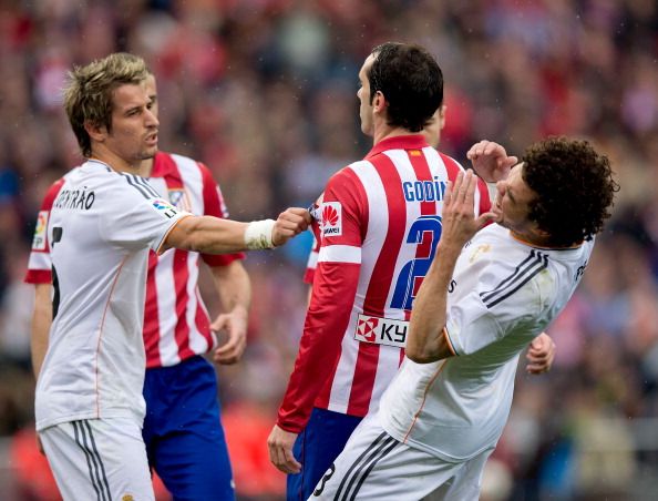 FABIO COENTRAO DIEGO GODIN PEPE ATLETICO REAL MADRID LIGA BBVA 03022014