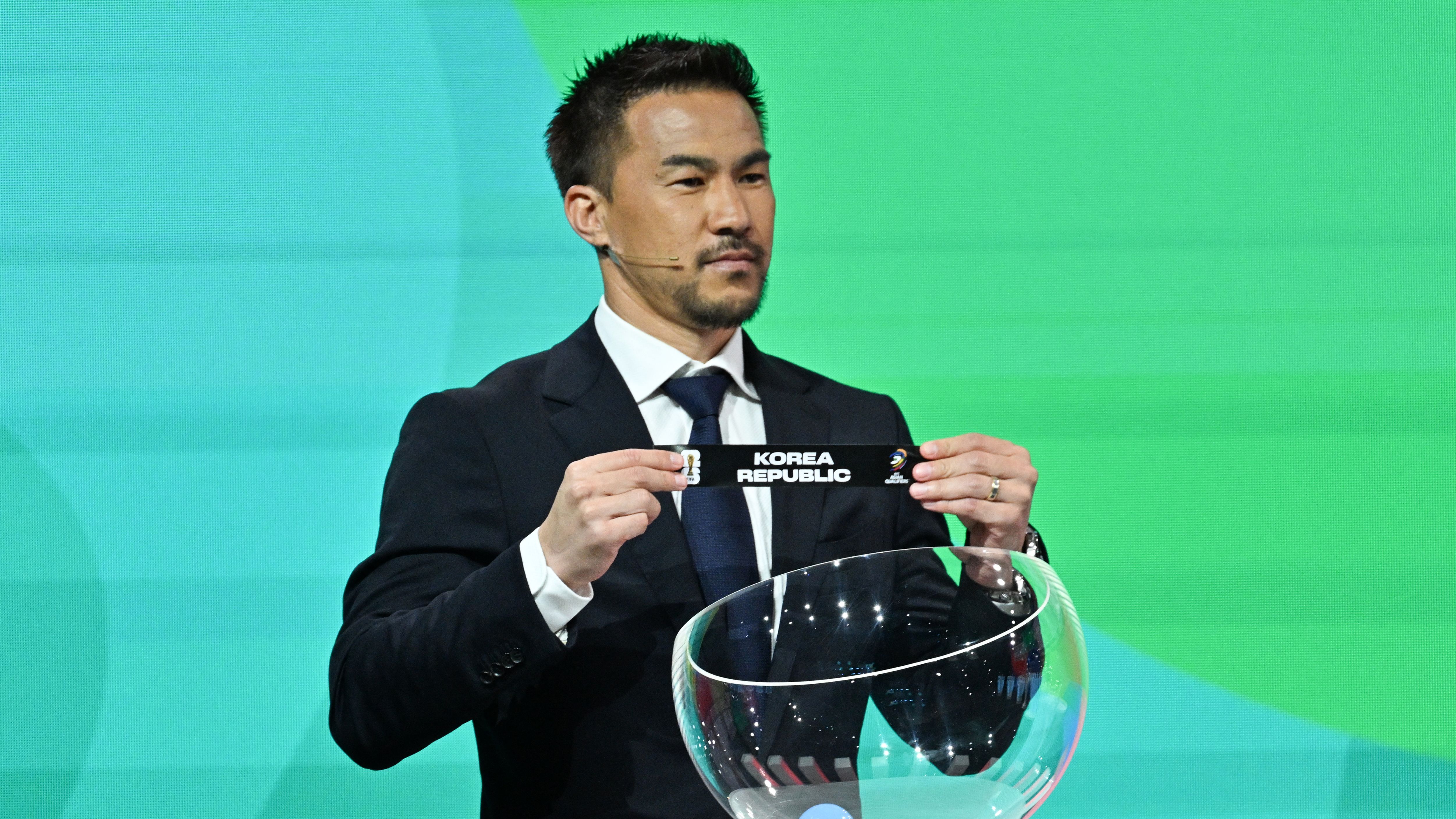 【入手困難✩岡崎慎司】背番号23 サッカー　黒　プリントTシャツ　サイズM FW岡崎慎司選手と契約延長合意について - スポーツナビ