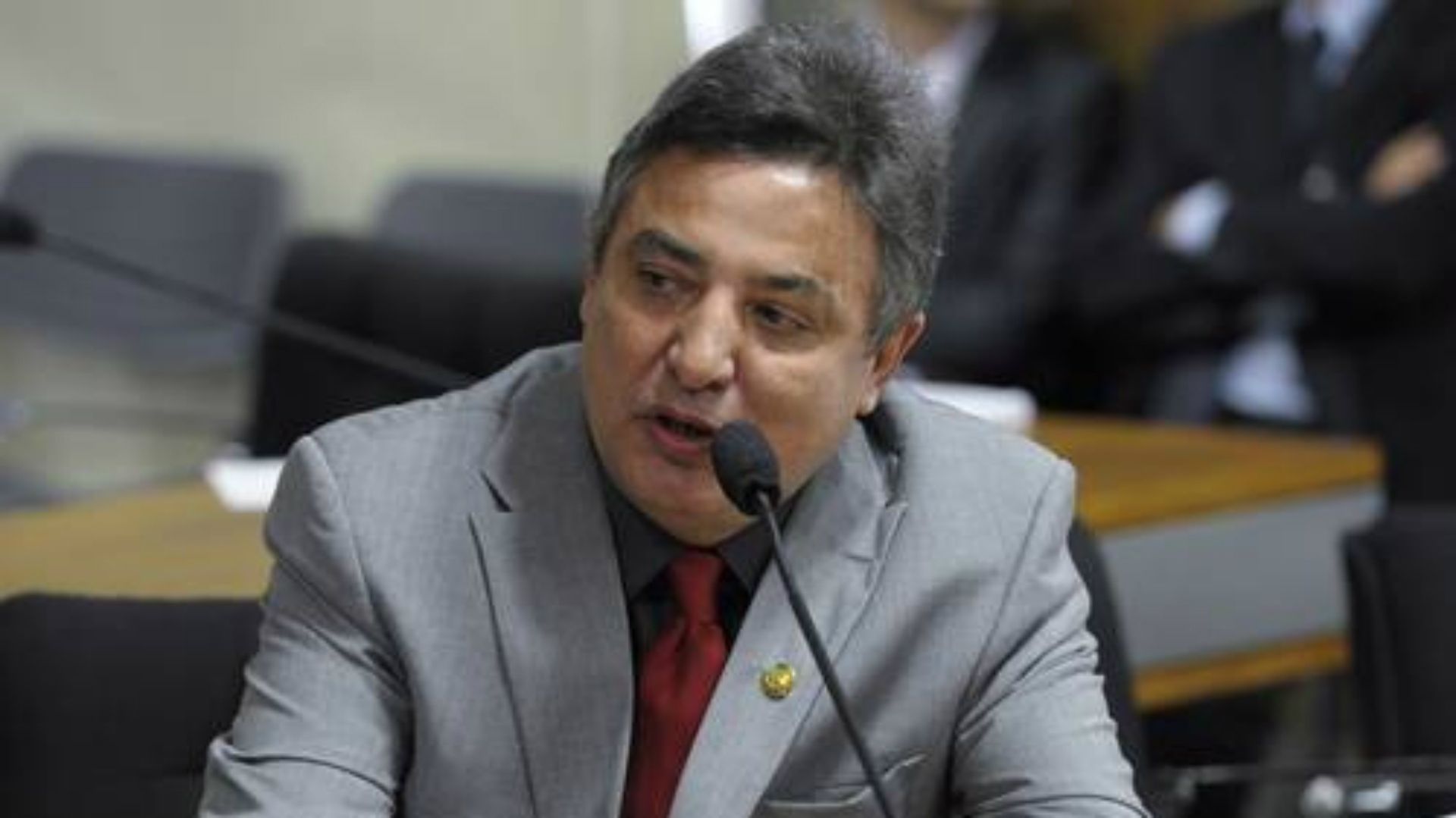 Zezé Perrella Cruzeiro