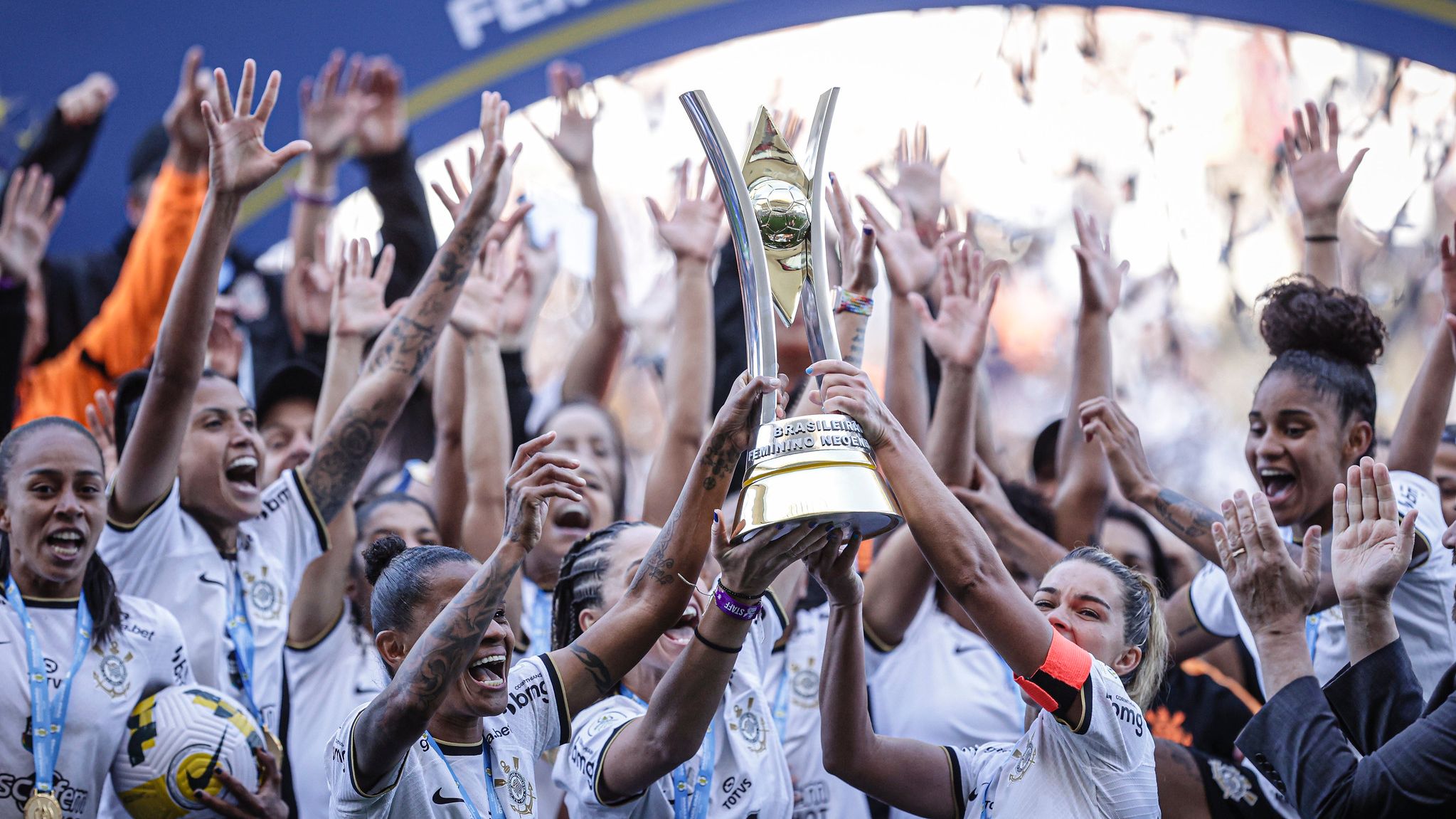 Corinthians feminino 16:9
