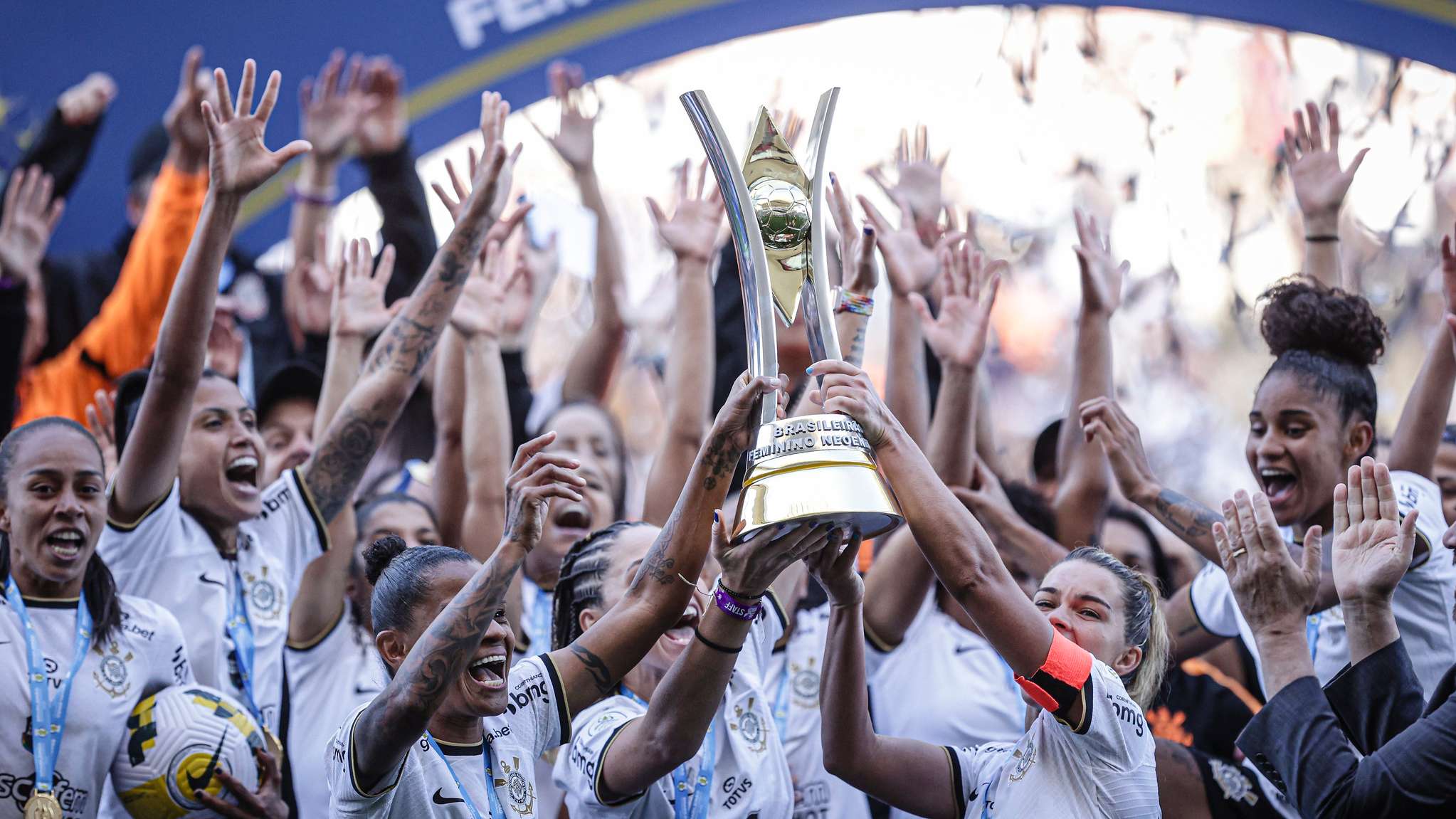 Corinthians feminino 16:9