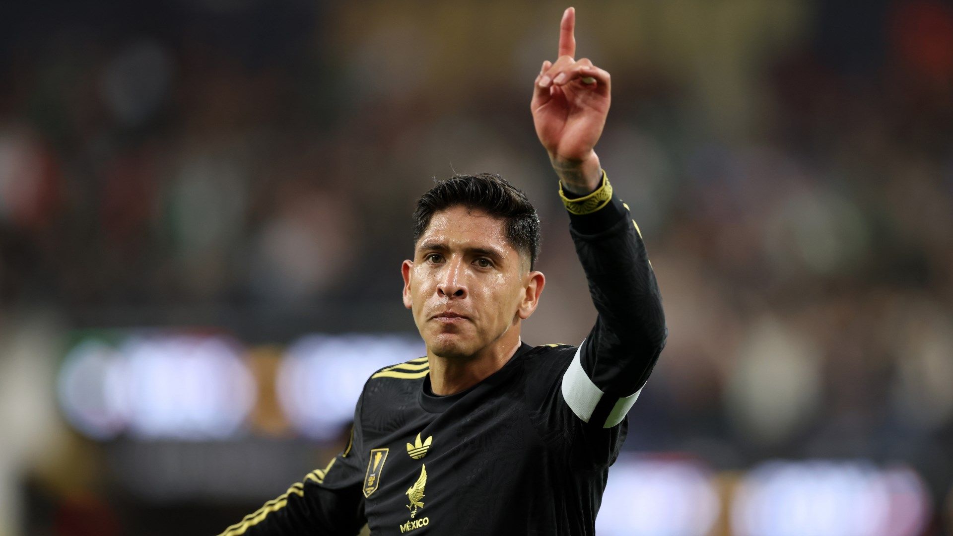 Alvarez, Jimenez bail out El Tri in dramatic win over DR