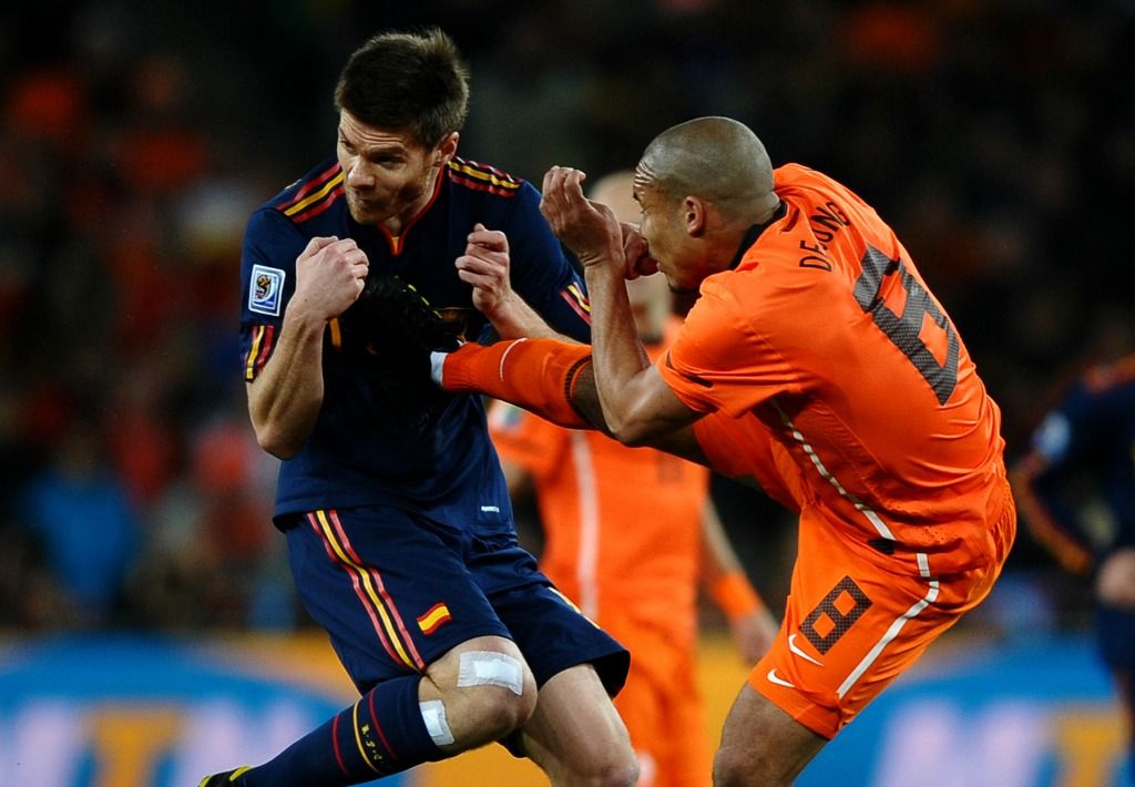 Xabi Alonso Nigel De Jong