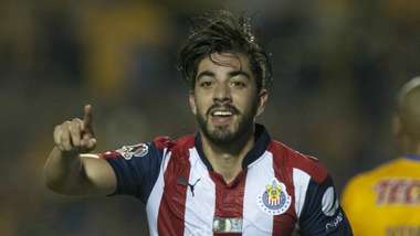 Rodolfo Pizarro Chivas