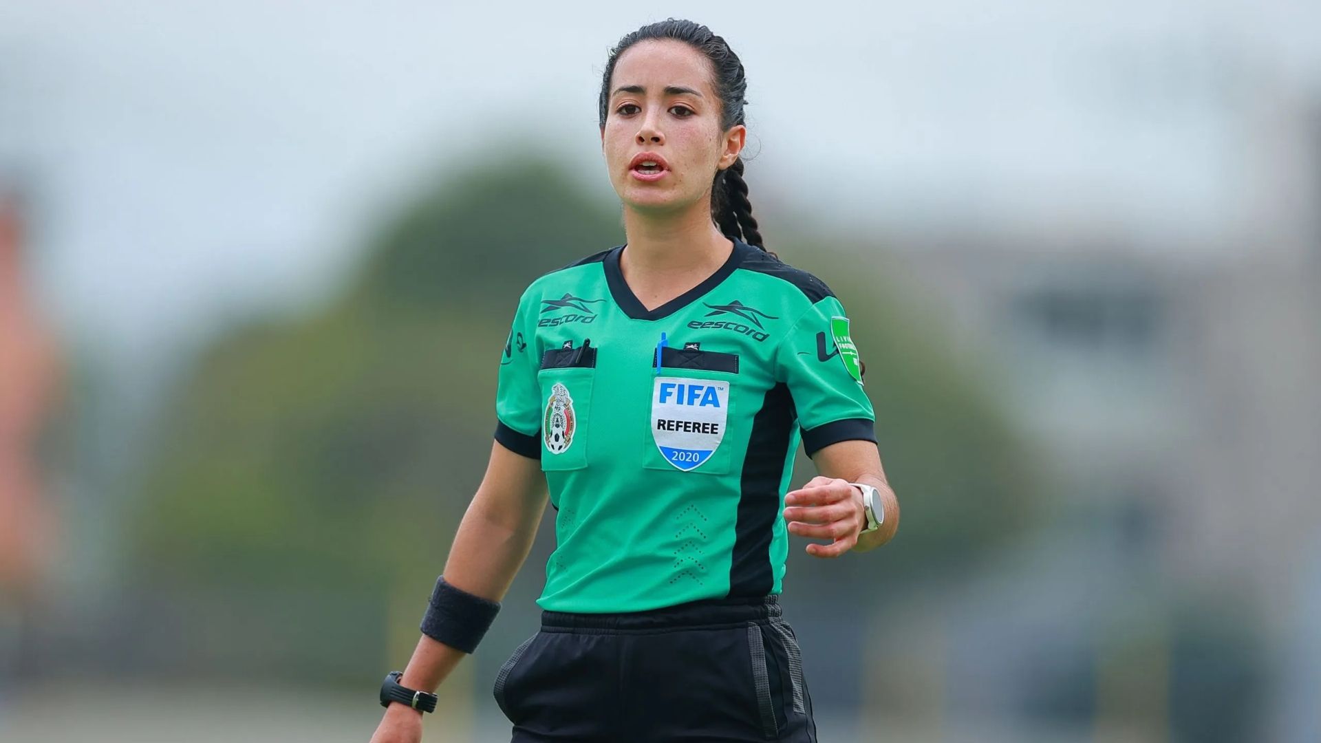 Katia Itzel García árbitra 2