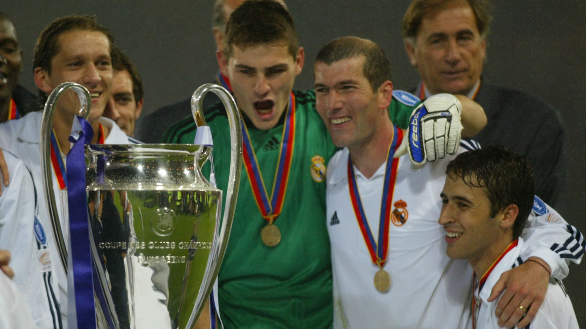 Iker Casillas Zinedine Zidane Raul Real Madrid Champions League Trophy 2002