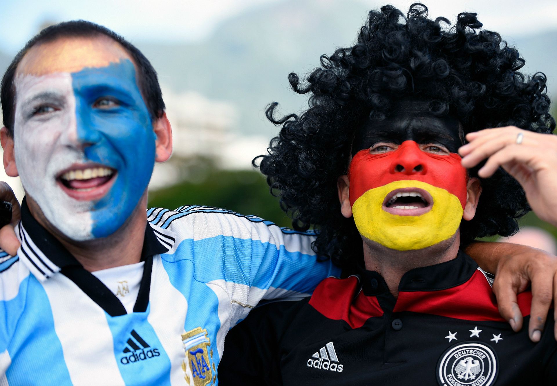 51c7a35e90a339ae1fb2edb14f7d2e64bd69a2f6