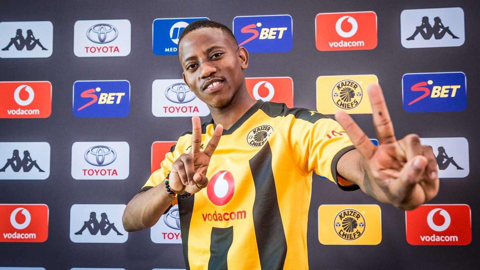 All the confirmed deals in the January 2025 transfer window for Kaizer Chiefs, Orlando Pirates, Mamelodi Sundowns and the rest of the PSL | Goal.com South Africa