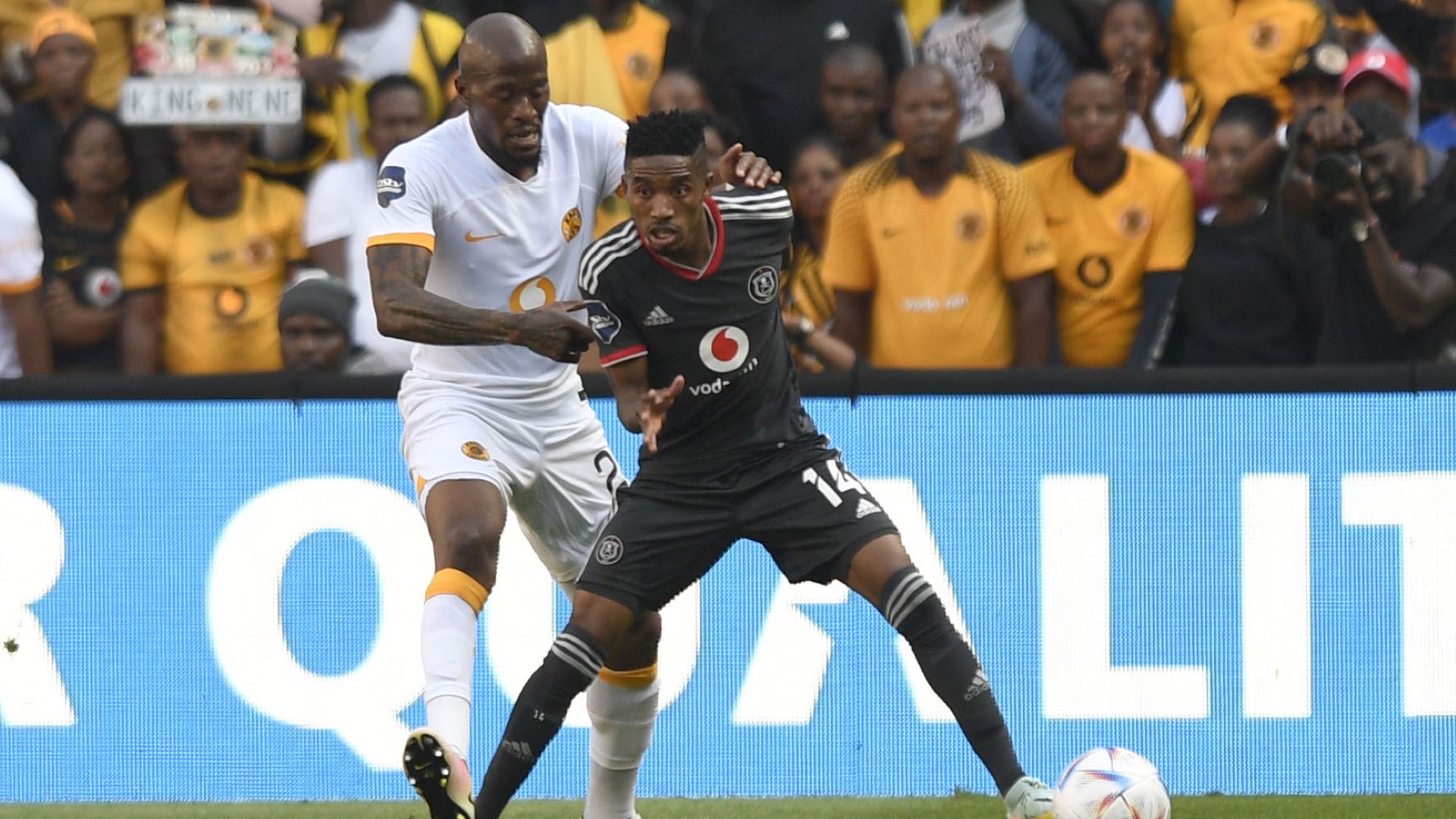 Monnapule Saleng of Orlando Pirates, Kaizer Chiefs' Sifiso Hlanti