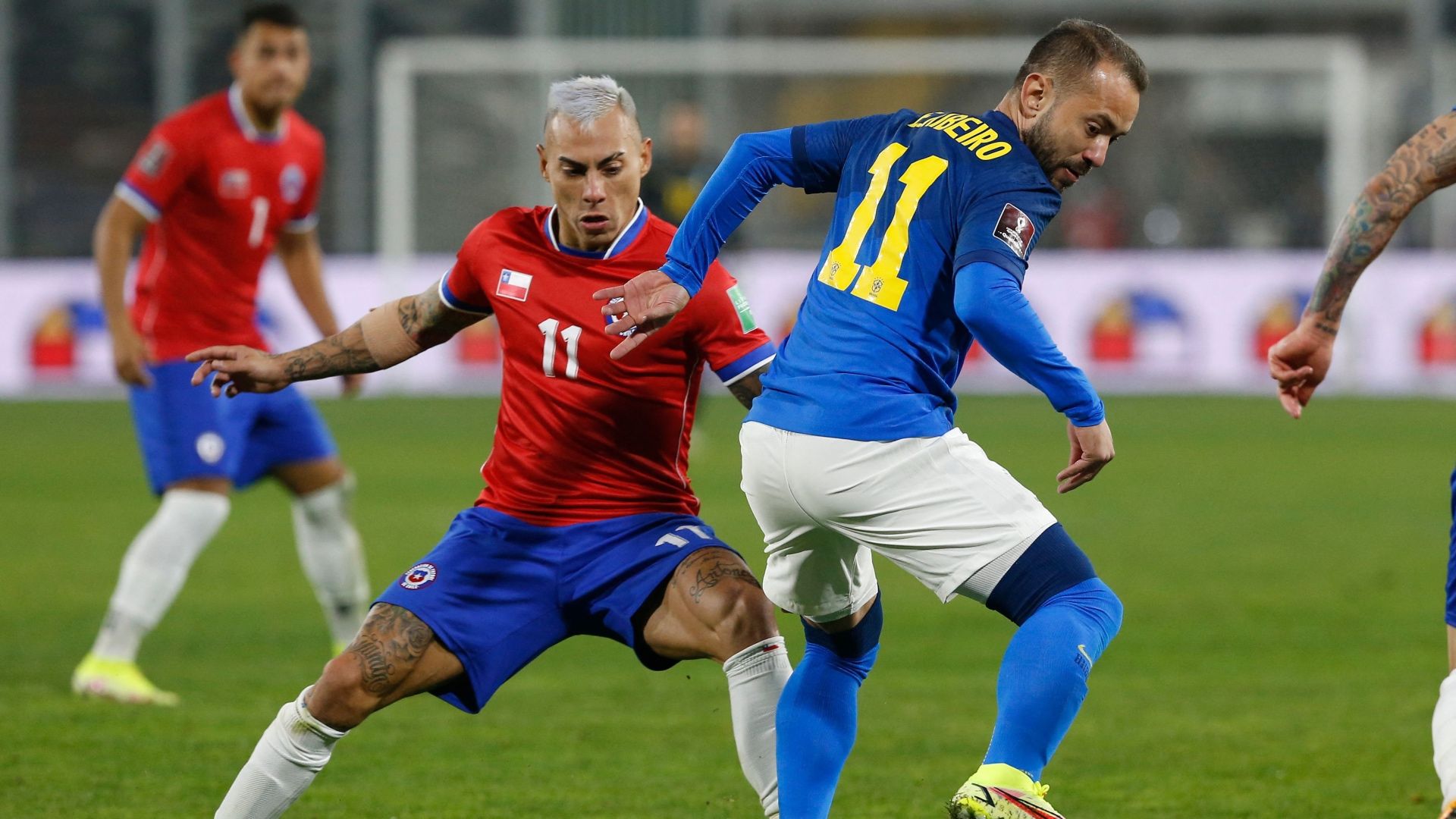 020921 Chile Brasil Edu Vargas y Everton Ribeiro