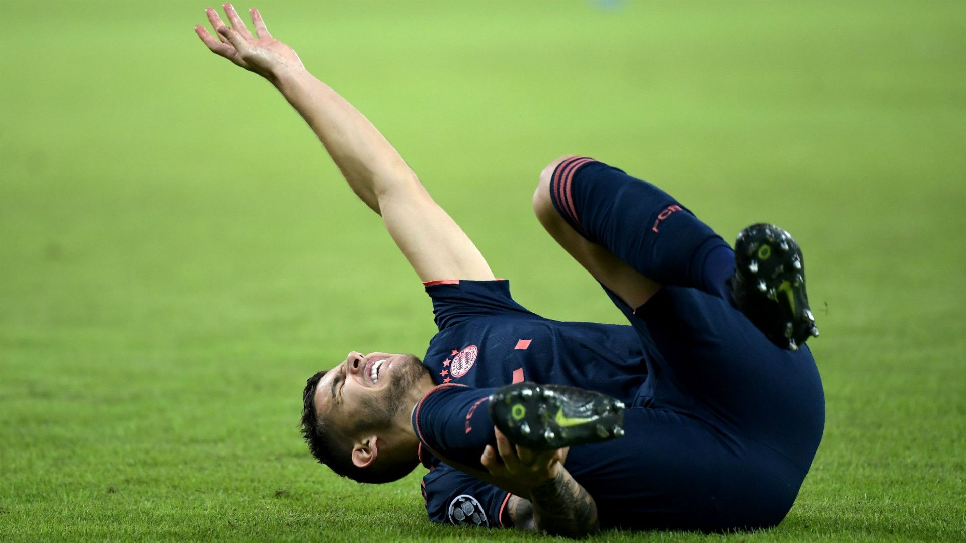 LUCAS HERNANDEZ BAYERN MÜNCHEN CHAMPIONS LEAGUE 22102019