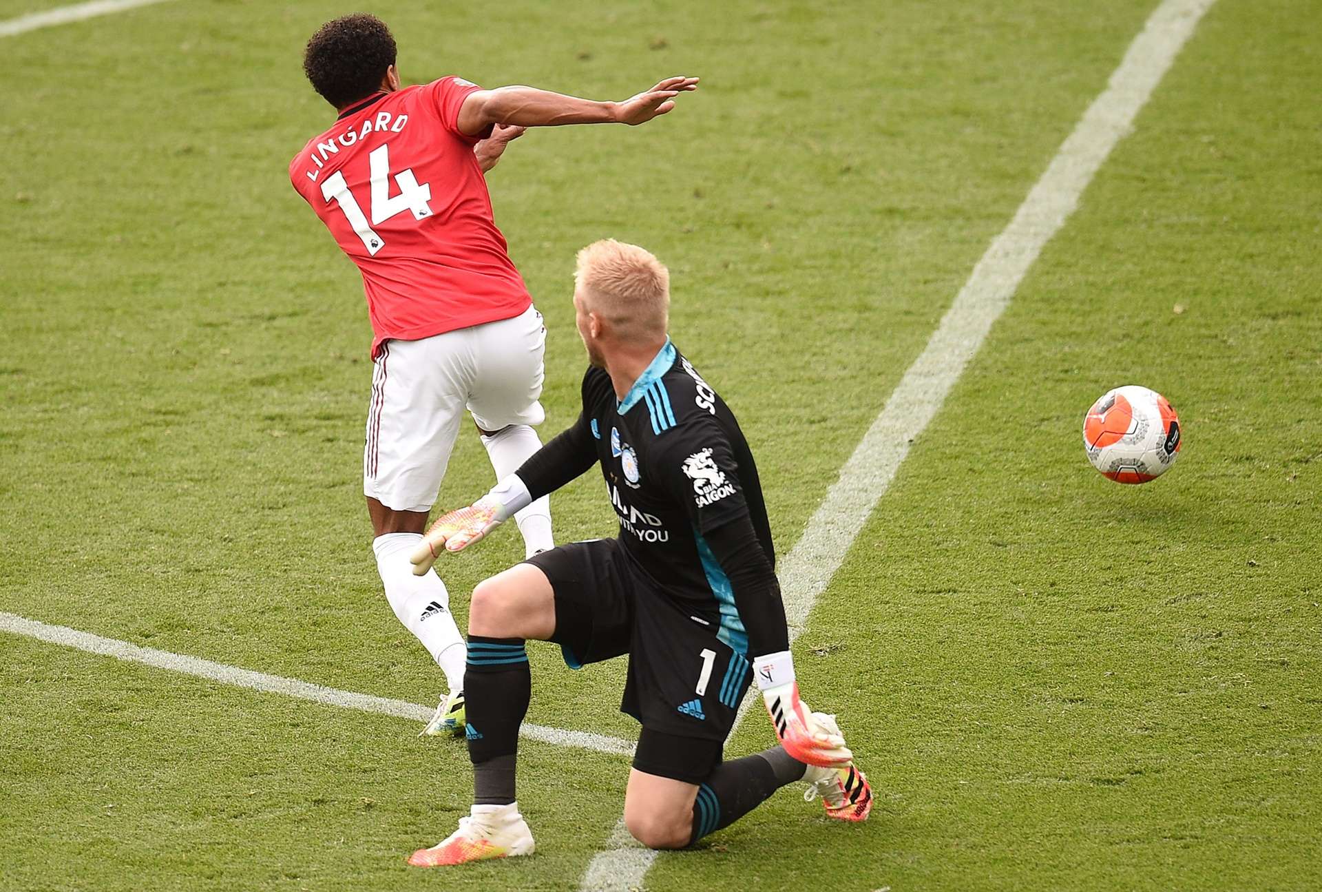 Jesse Lingard goal Manchester United Leicester City EPL 26072020