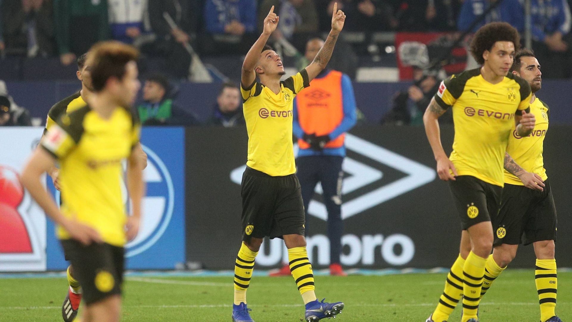 GERMANY ONLY Jadon Sancho Borussia Dortmund Bundesliga Schalke 081218