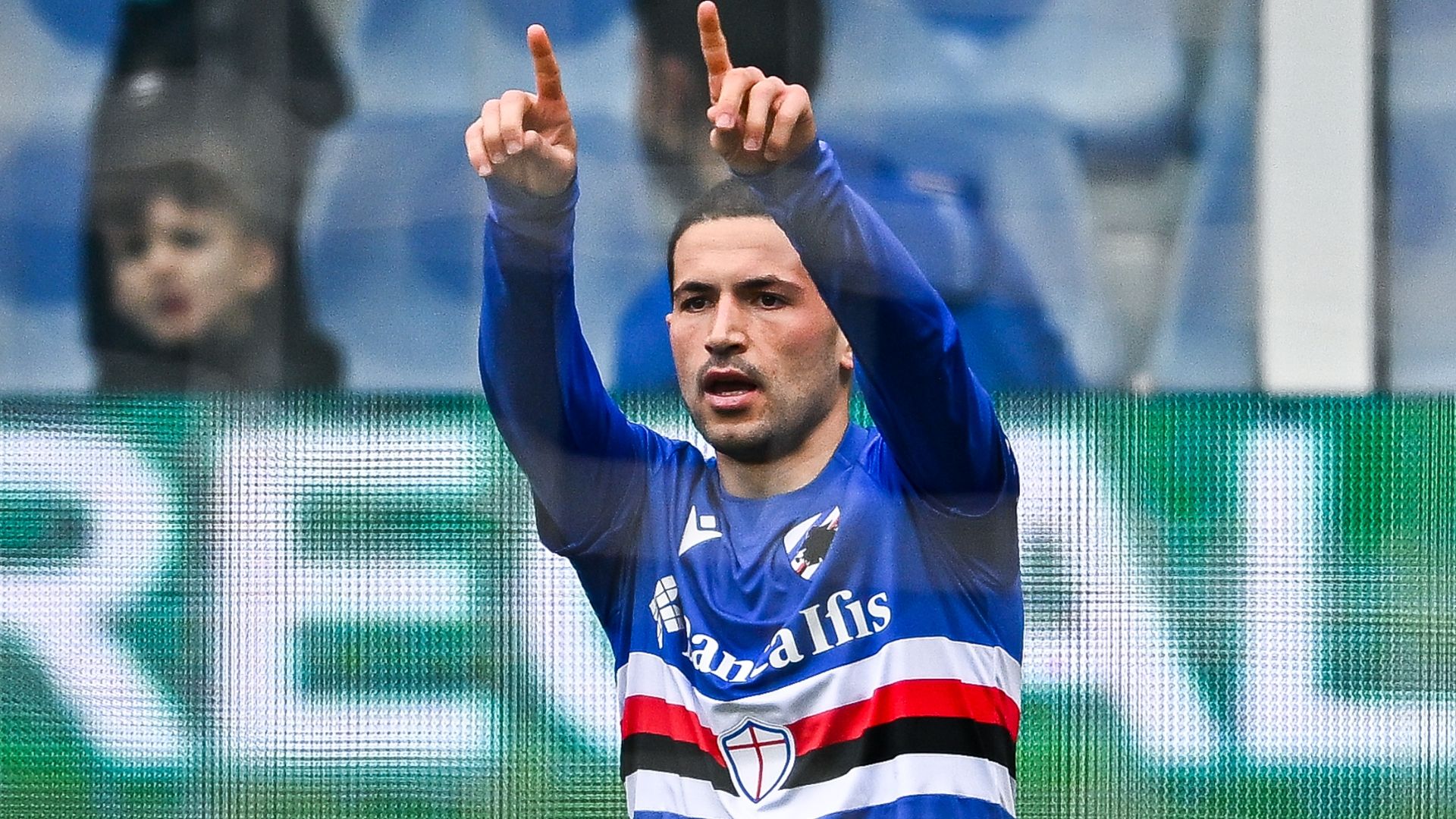 Sensi celebrating Sampdoria Sassuolo Serie A