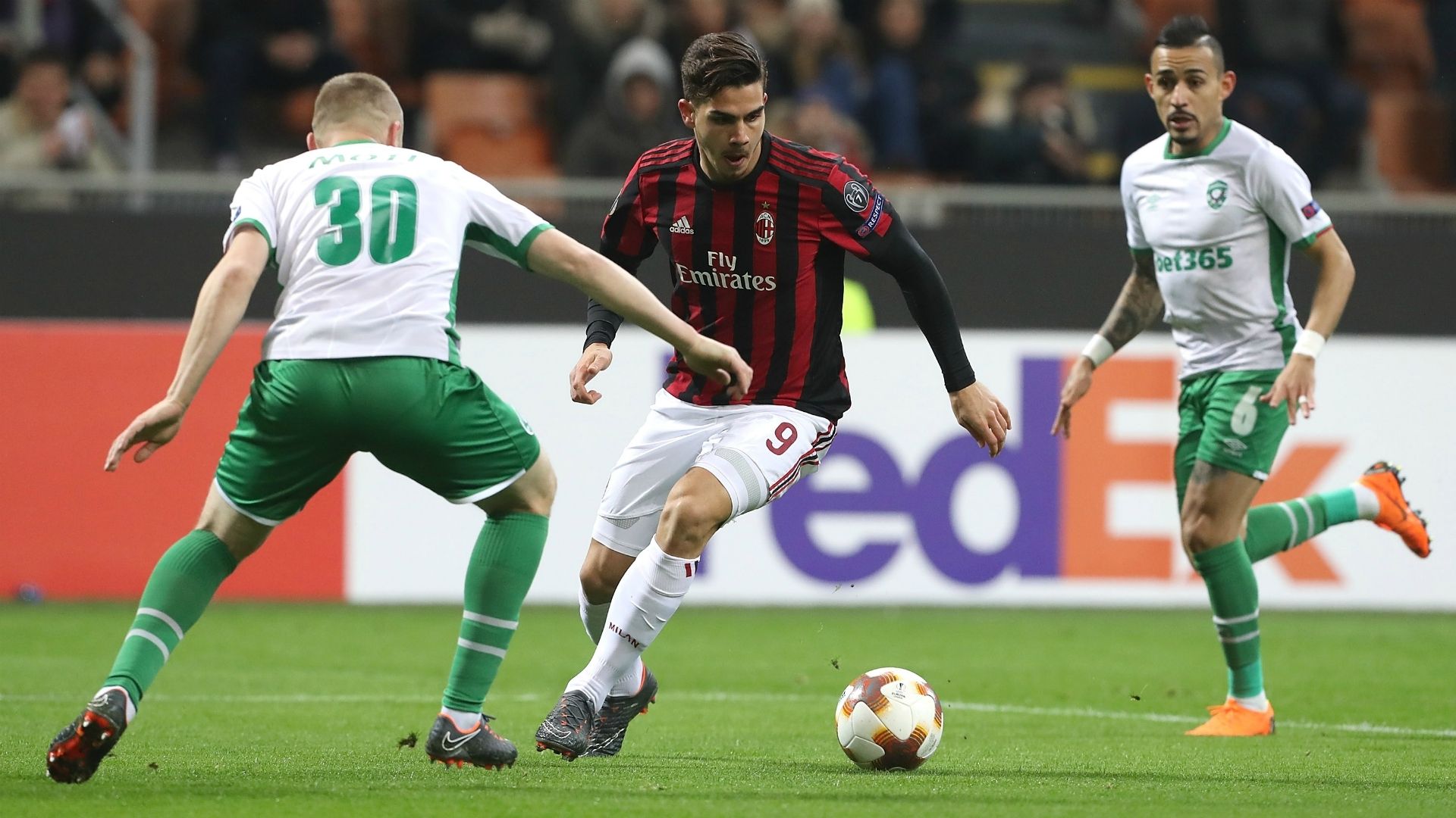 Andre Silva Cosmin Moti Milan Ludogorets UEFA Europa League 02222018