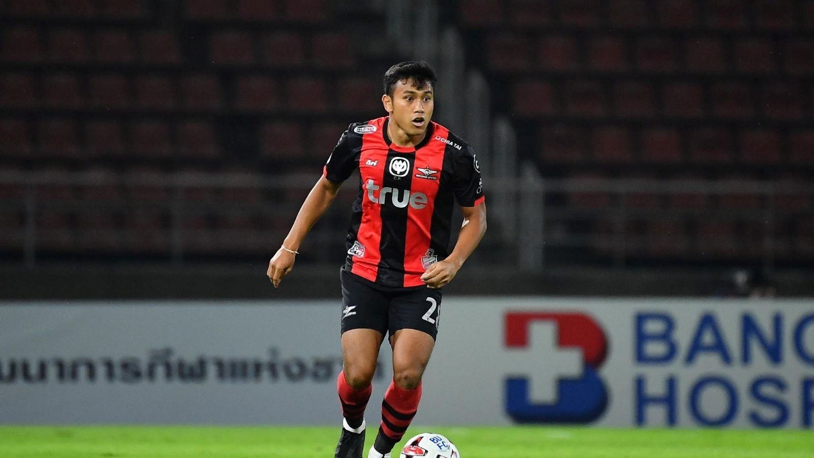 ทศวรรษ ลิ้มวรรณเสถียร