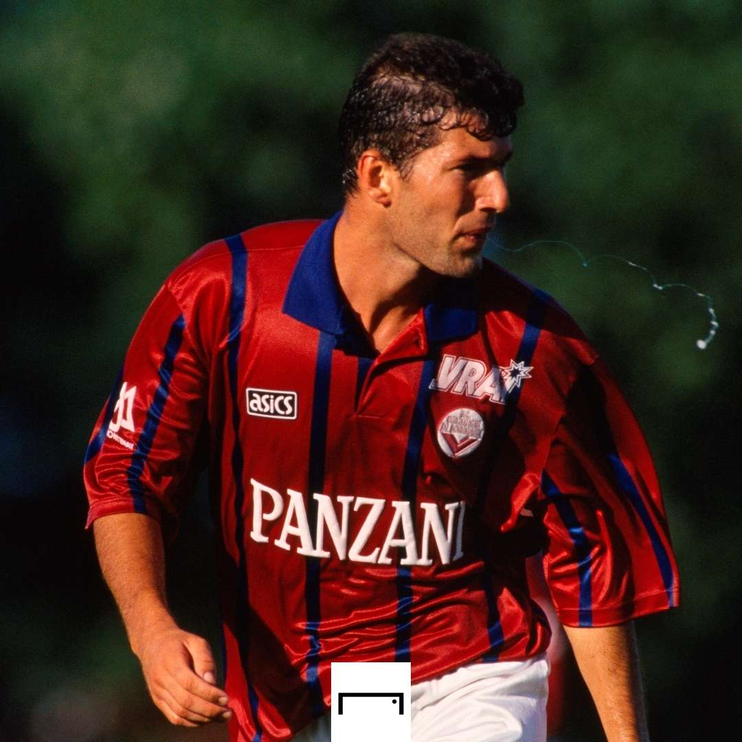 Zinedine Zidane Bordeaux close GFX