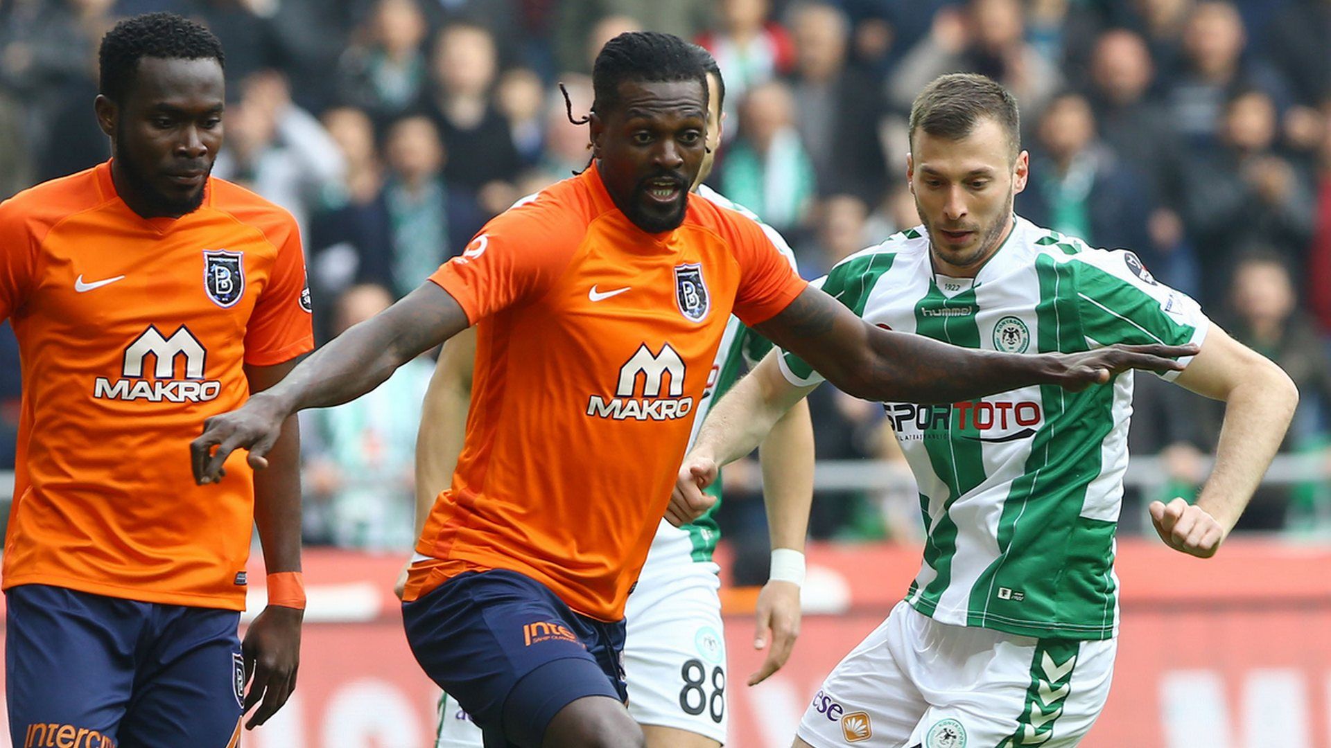 Emmanuel Adebayor Konyaspor Basaksehir STSL 02042018