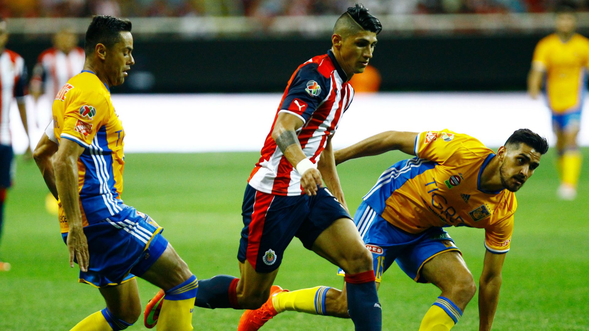 Alan Pulido Juninho Manuel Viniegra Chivas Tigres Liga MX