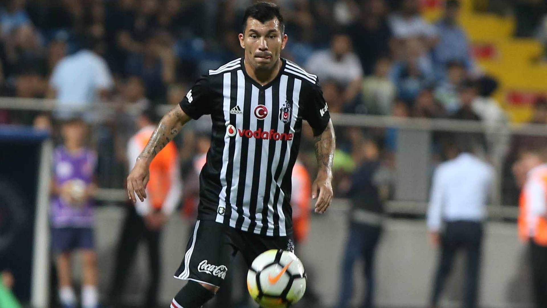 Gary Medel Besiktas