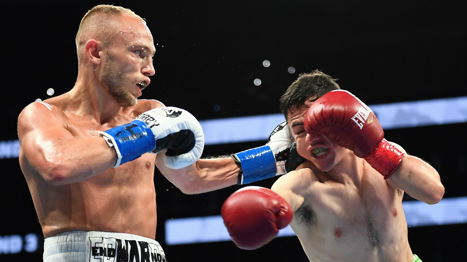 Christian Medina vs Adrian Curiel