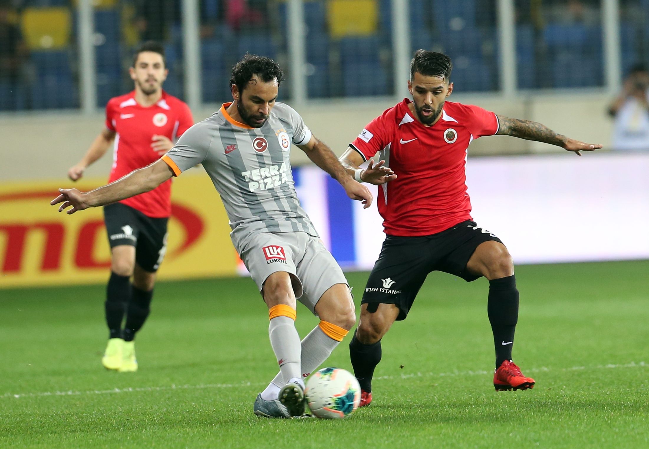 Selcuk Sahin, Daniel Candeias,  Genclerbirligi v Galatasaray 10052019