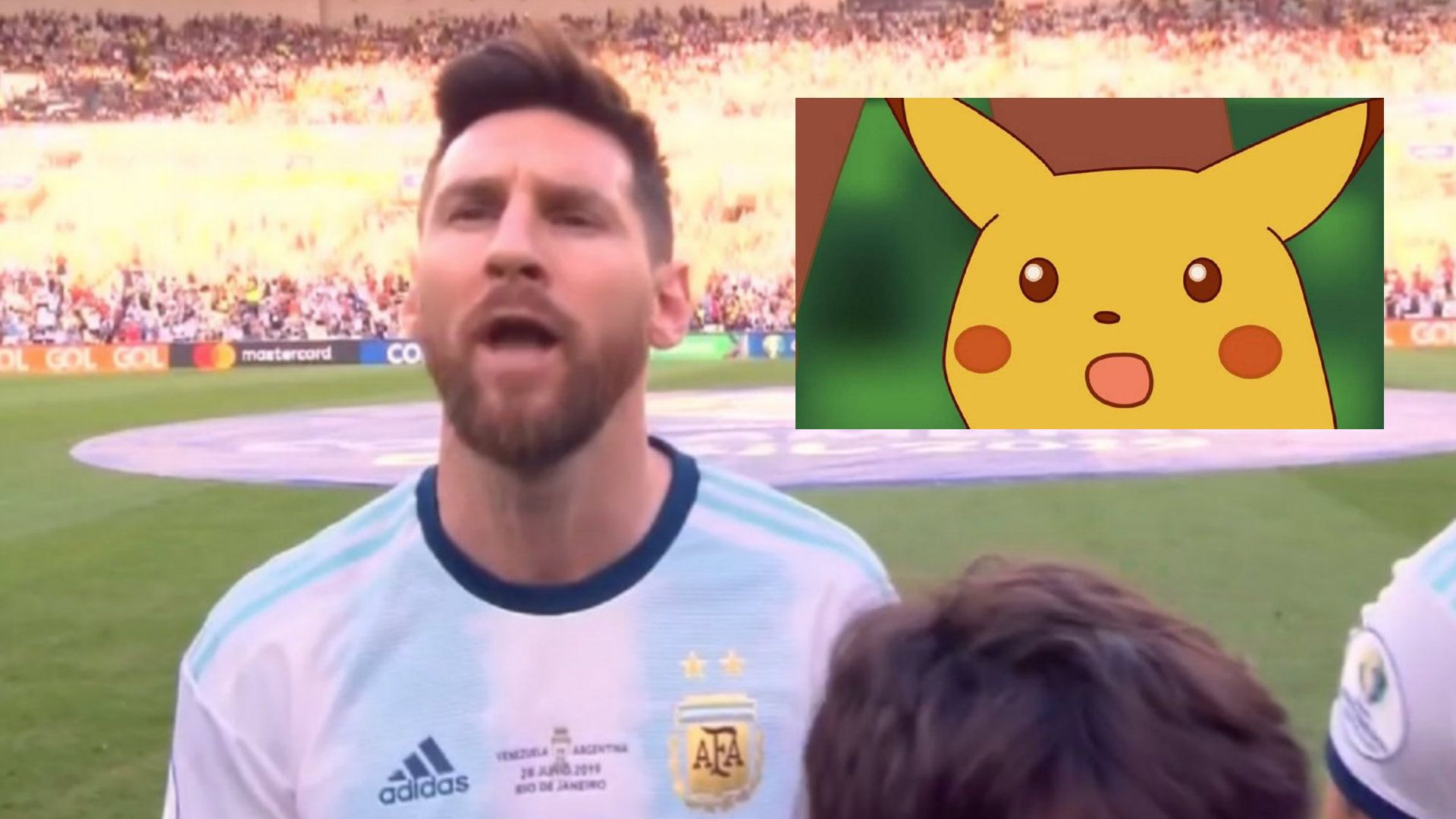 Messi meme cantando el himno