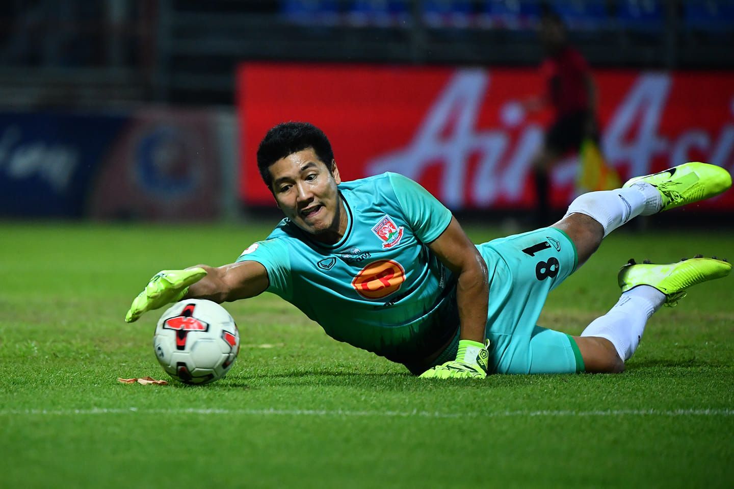 ทศพร ศรีเรือง