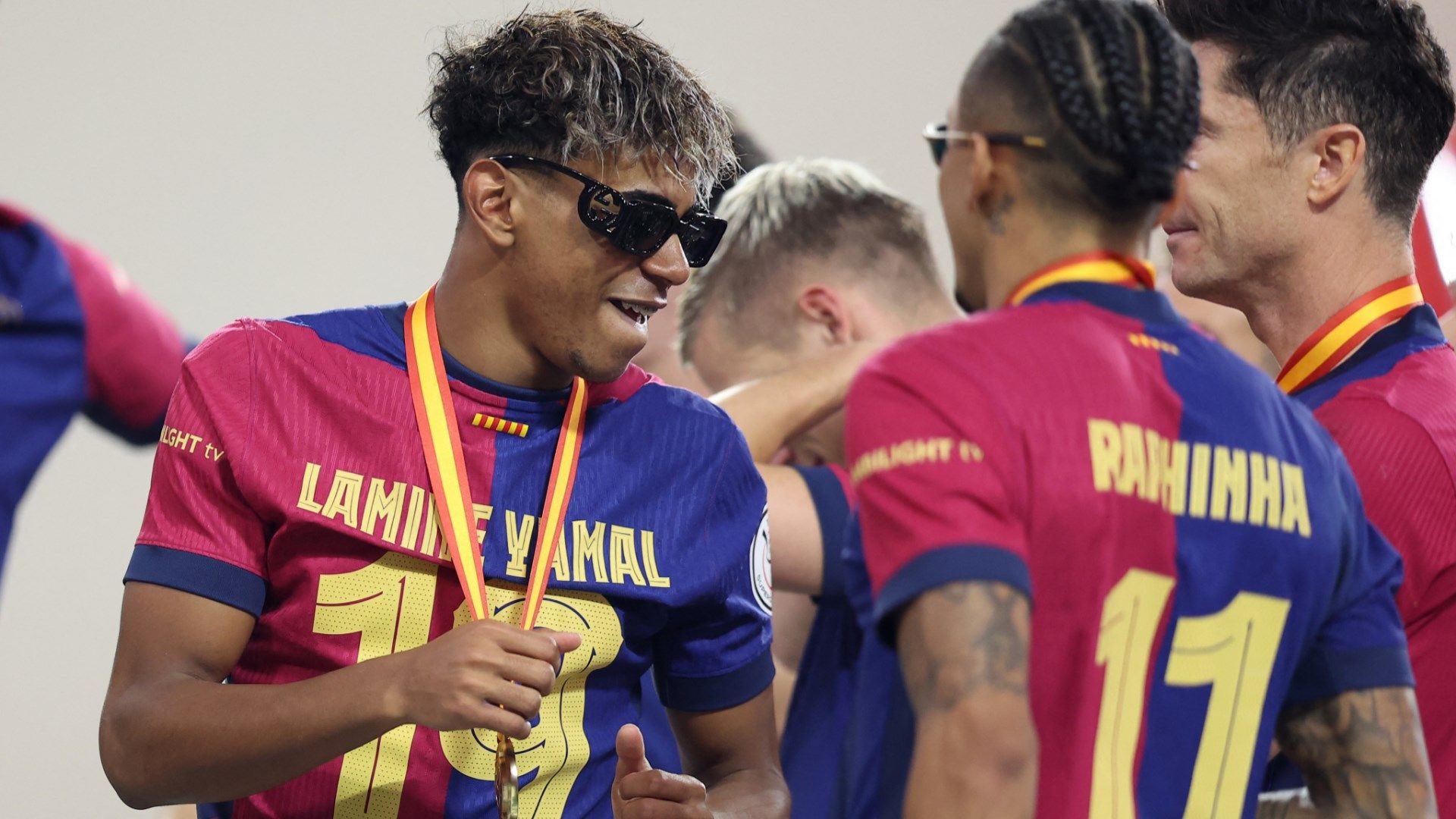 Lamine Yamal Raphinha Barcelona 2025