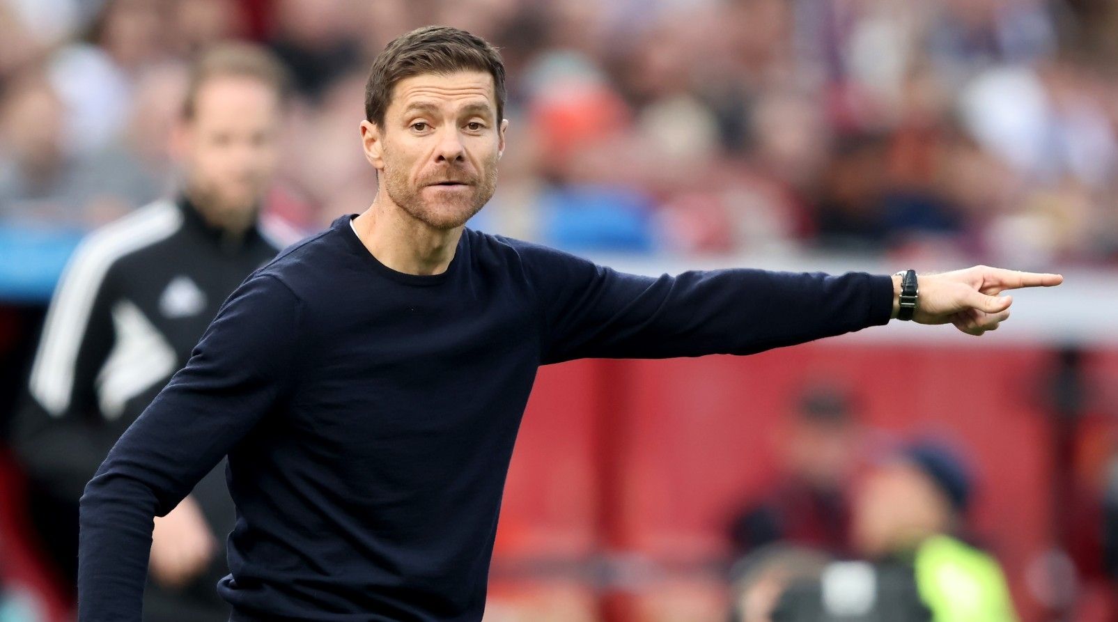 Xabi Alonso Bayer Leverkusen 1022