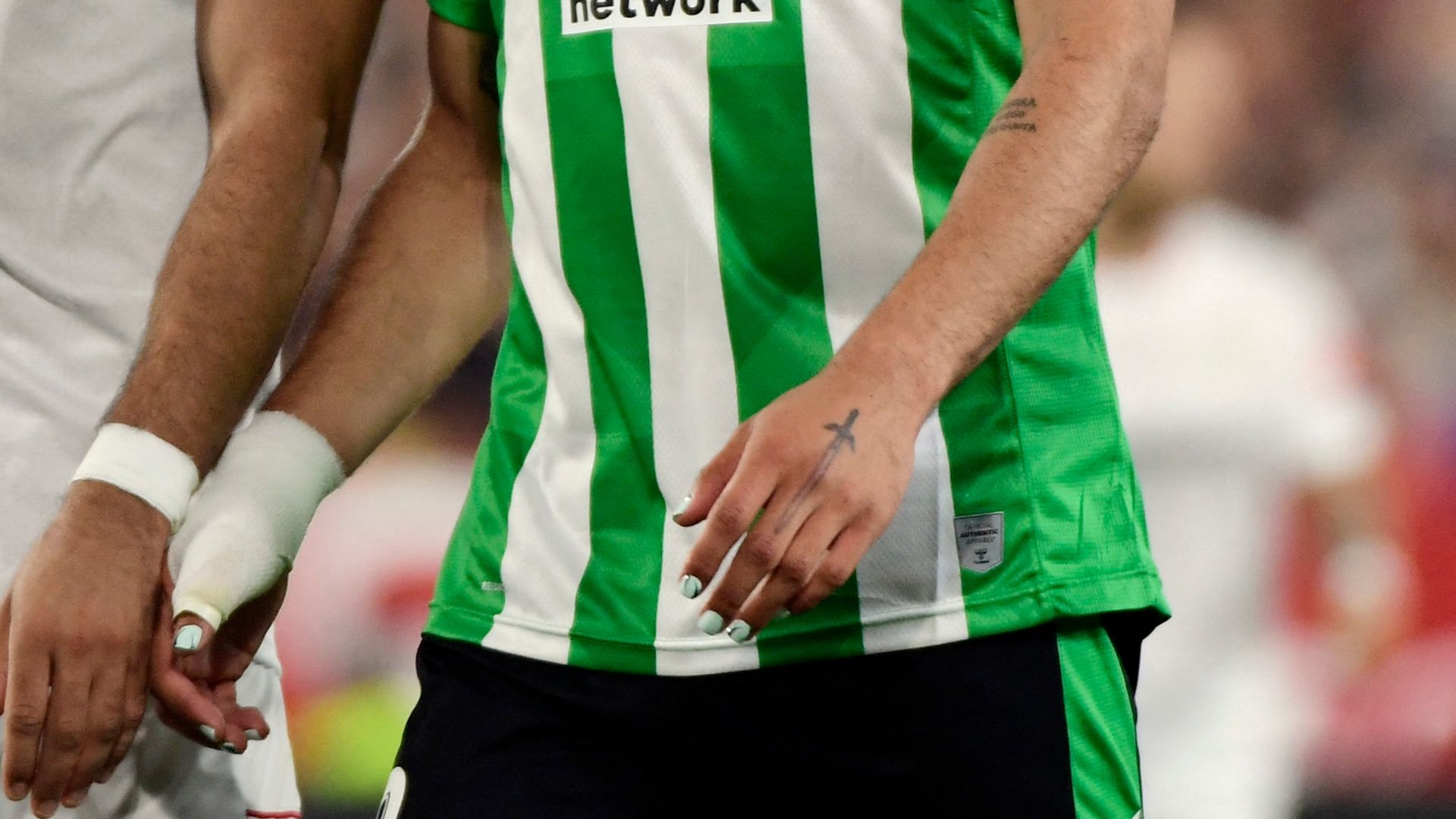 Borja Iglesias unghie