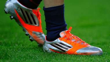 Lionel Messi adidas f50 adizero 2012