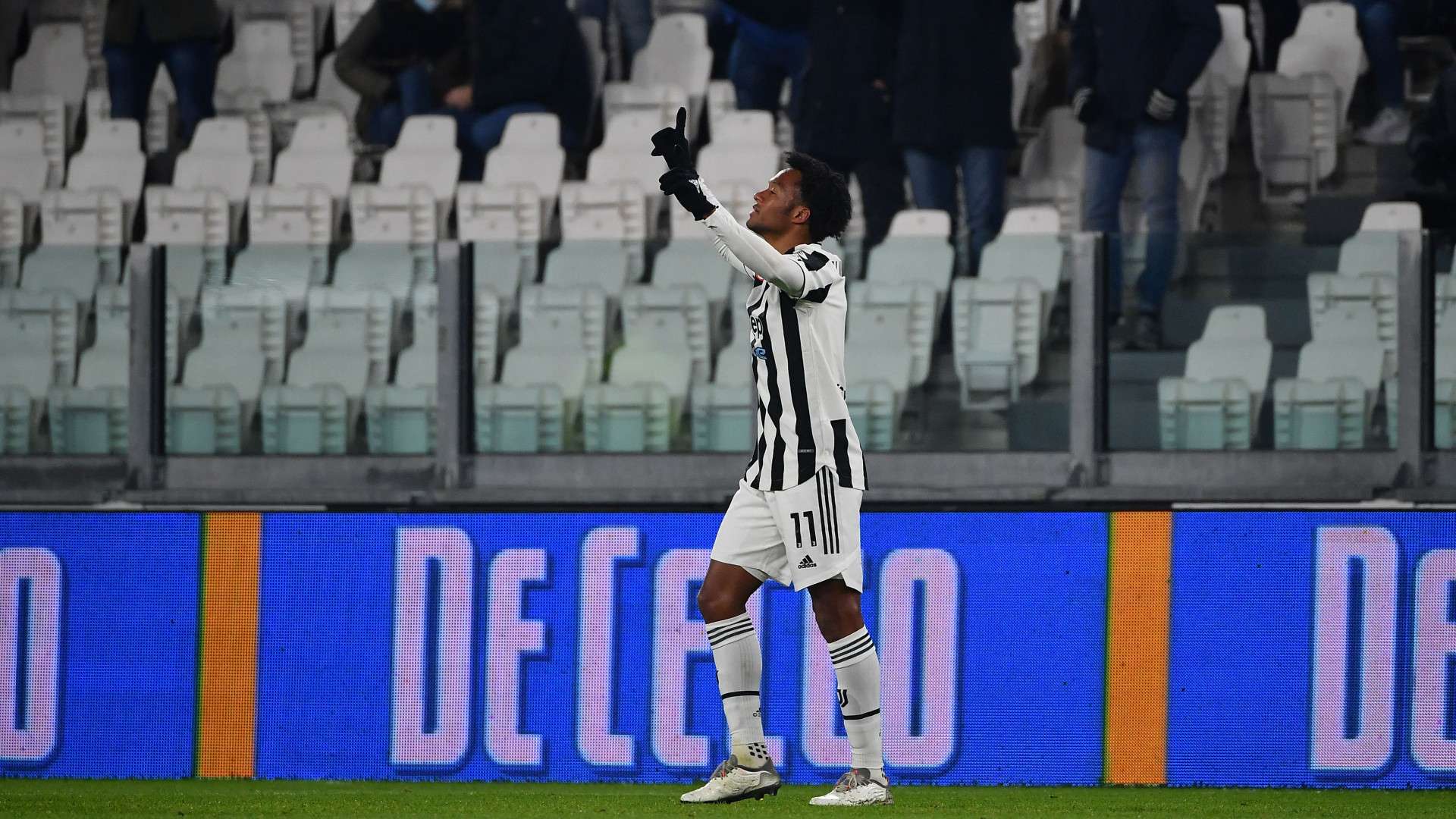 Juan Cuadrado Juventus Genoa Serie A