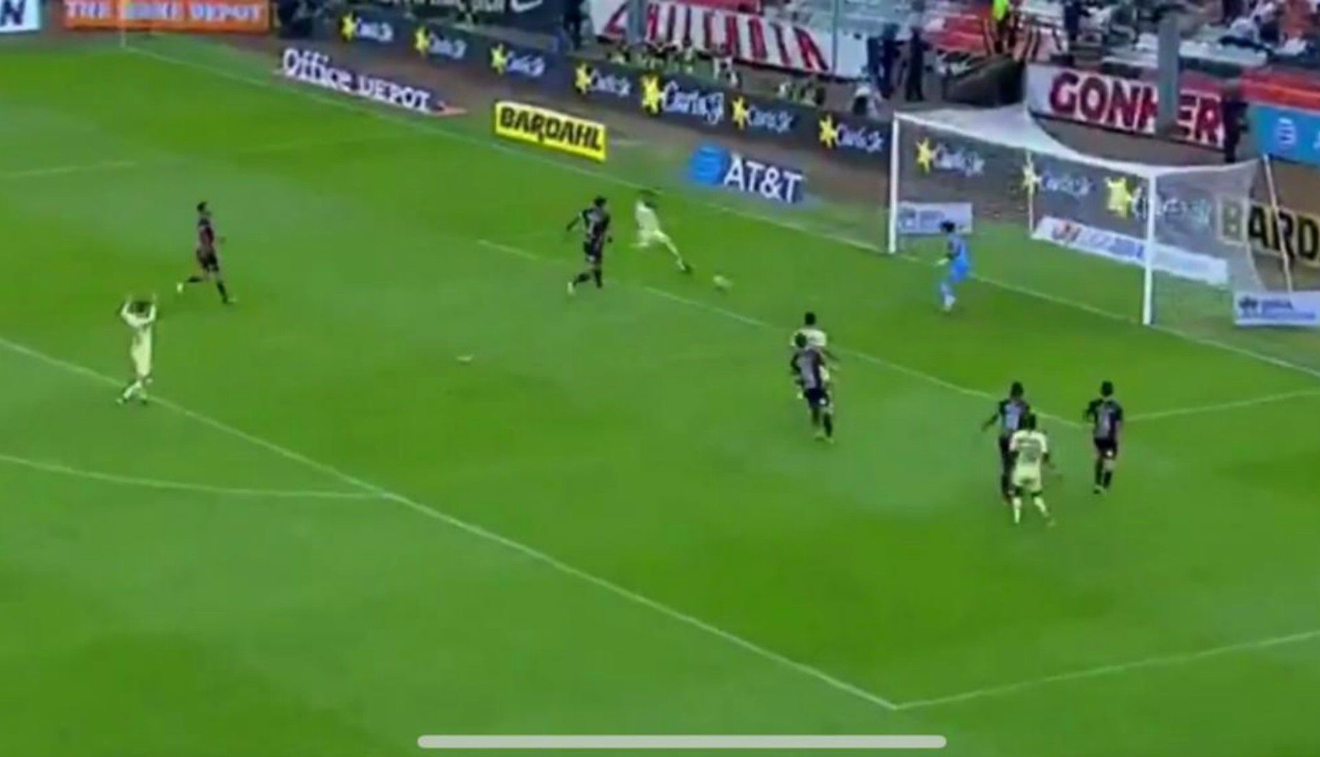 Nicolás Castillo América