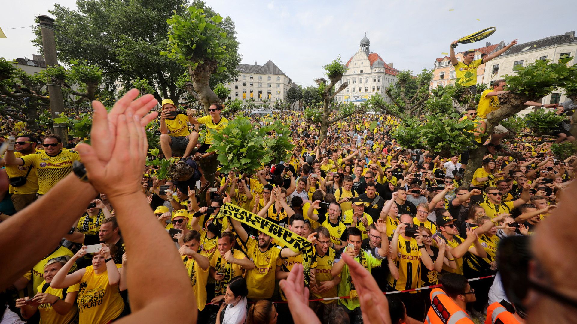 BORUSSIA DORTMUND CELEBRATION