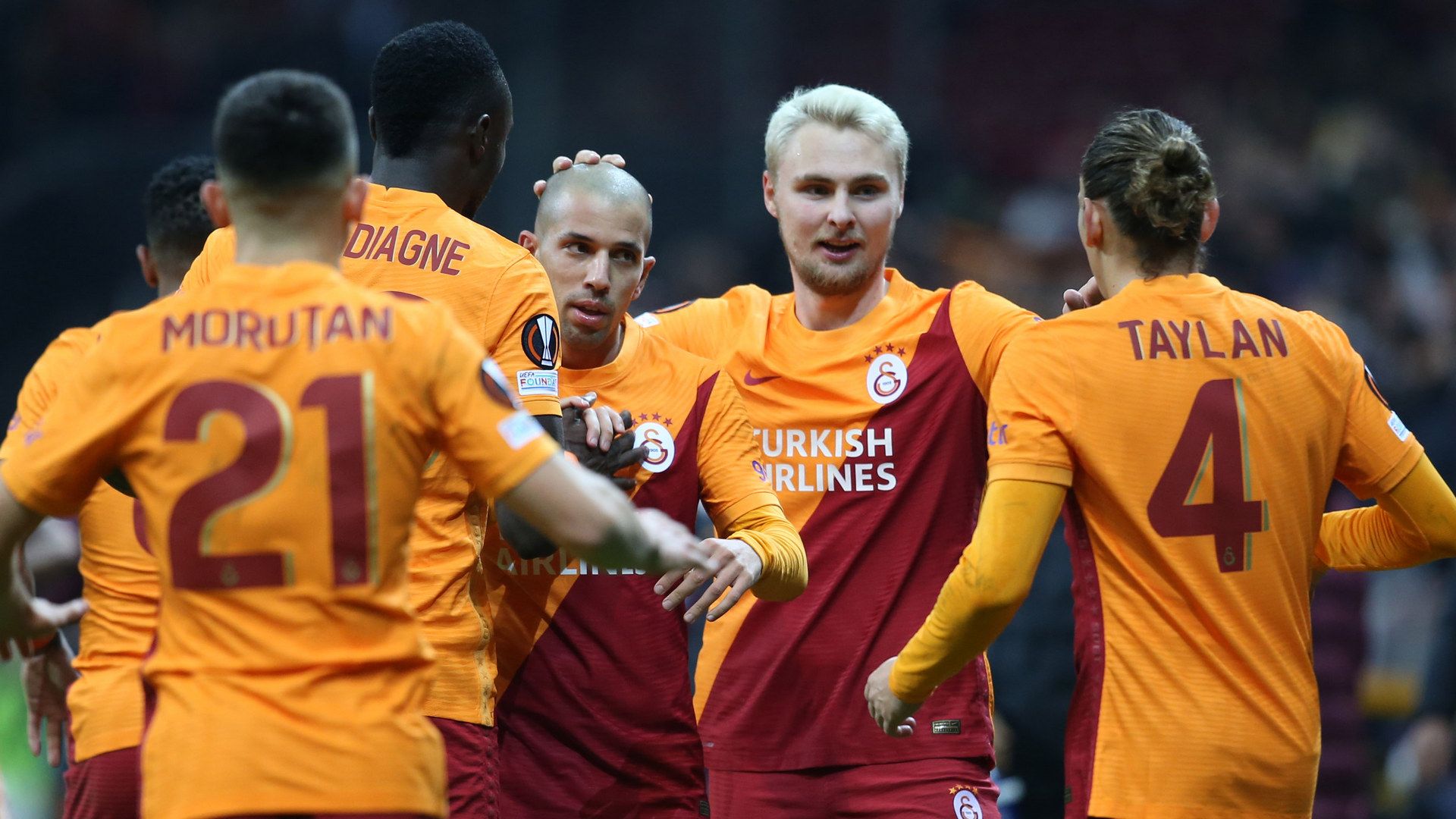 Galatasaray vs Marsilya. 11.25.2021