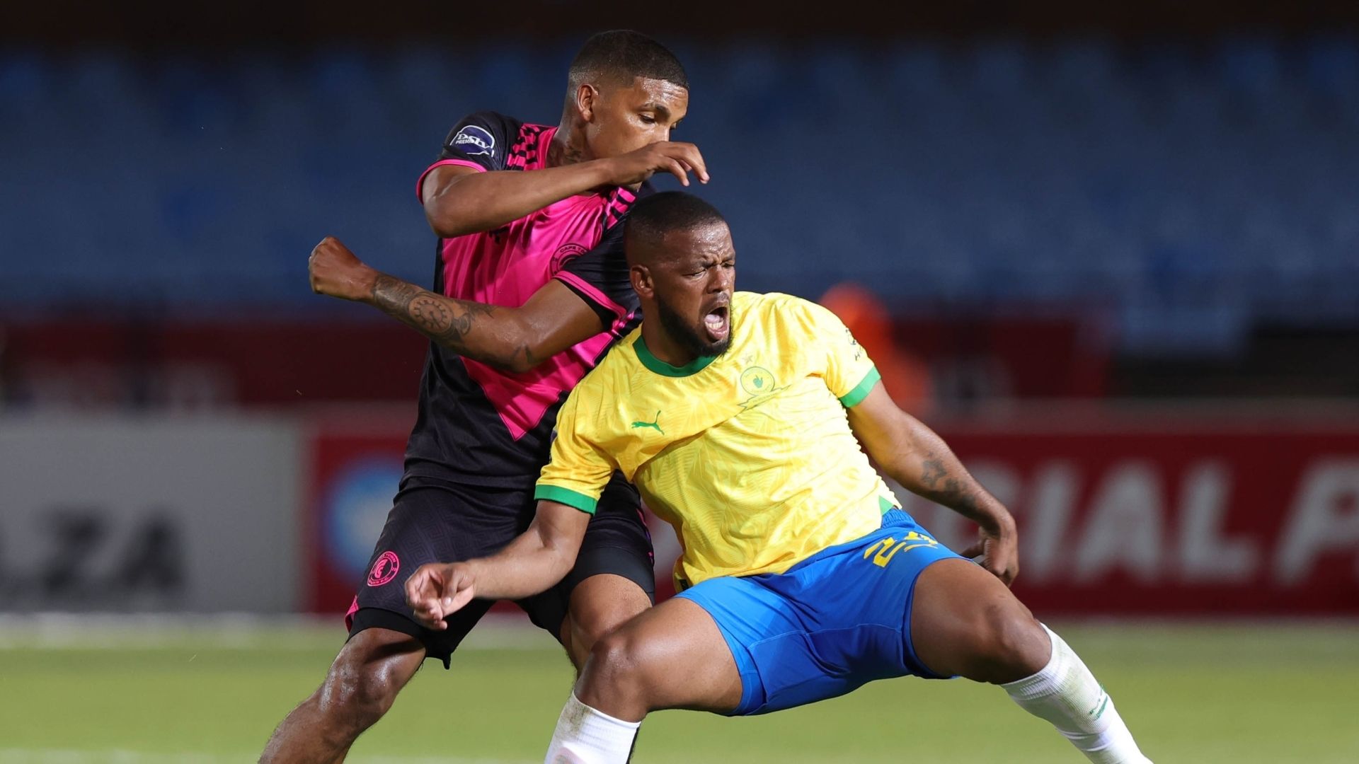 Sipho Mbule and Morne Nel, Mamelodi Sundowns vs Cape Town Spurs