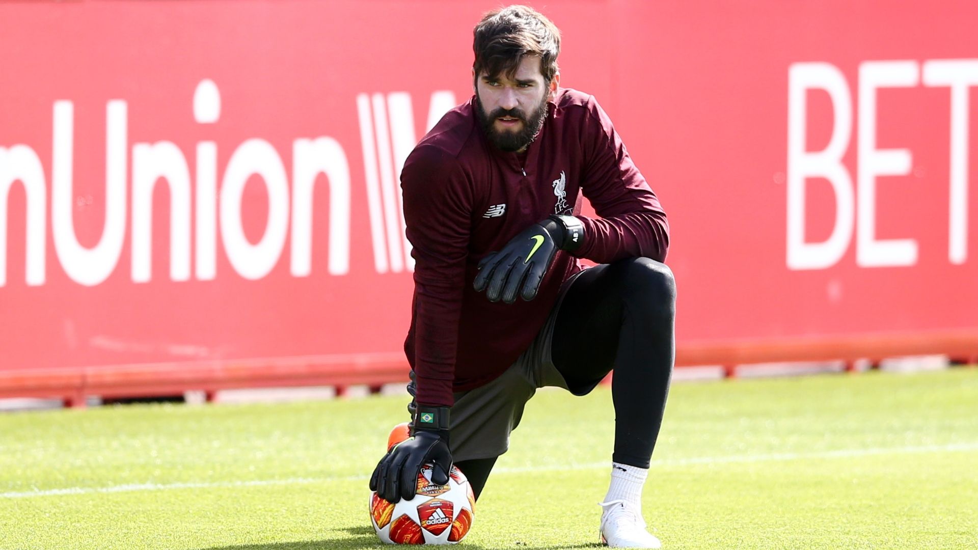Alisson, Liverpool training