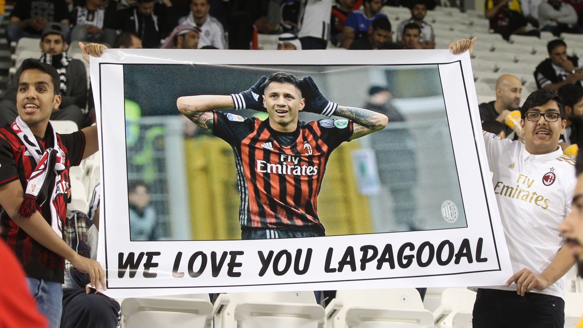 Lapadula Milan fans