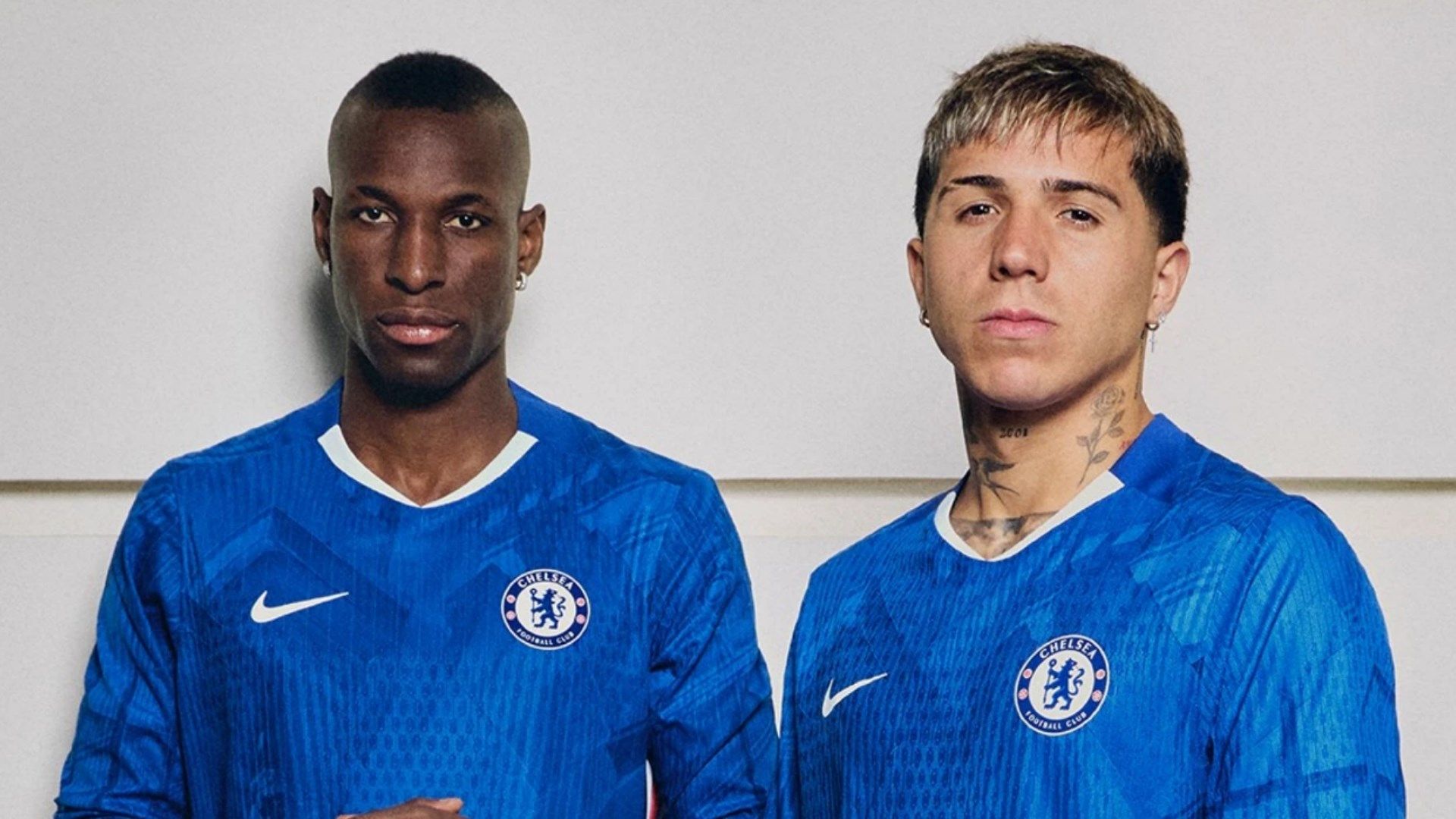 Chelsea home kit 25-26
