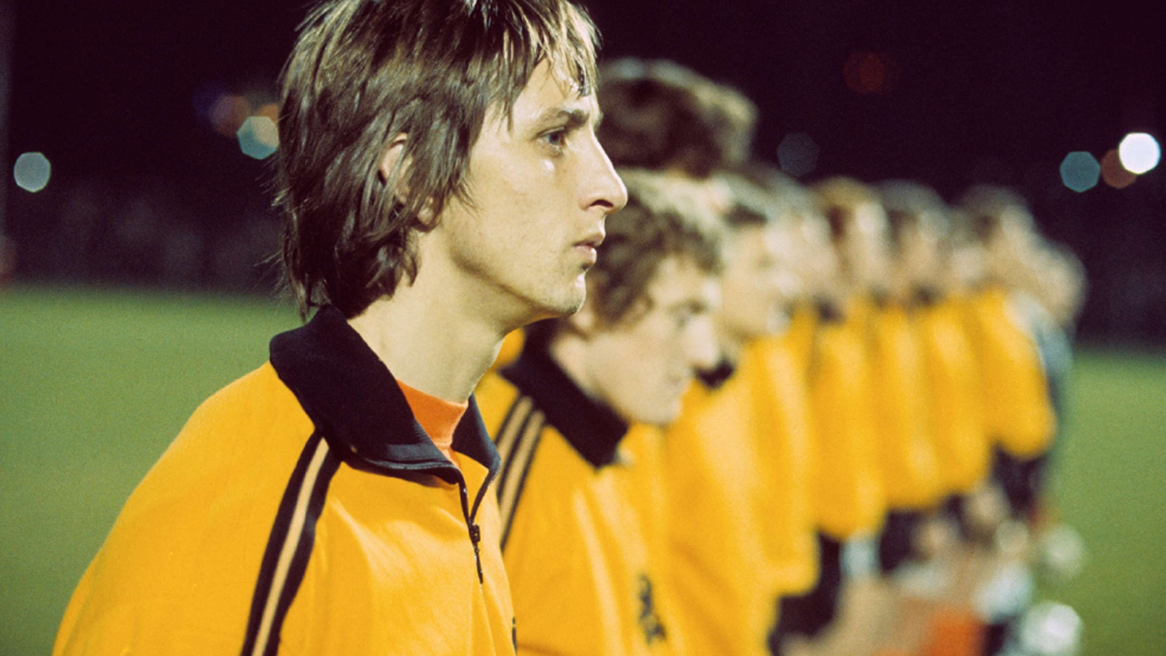 cruyff Puma x Adidas 1974