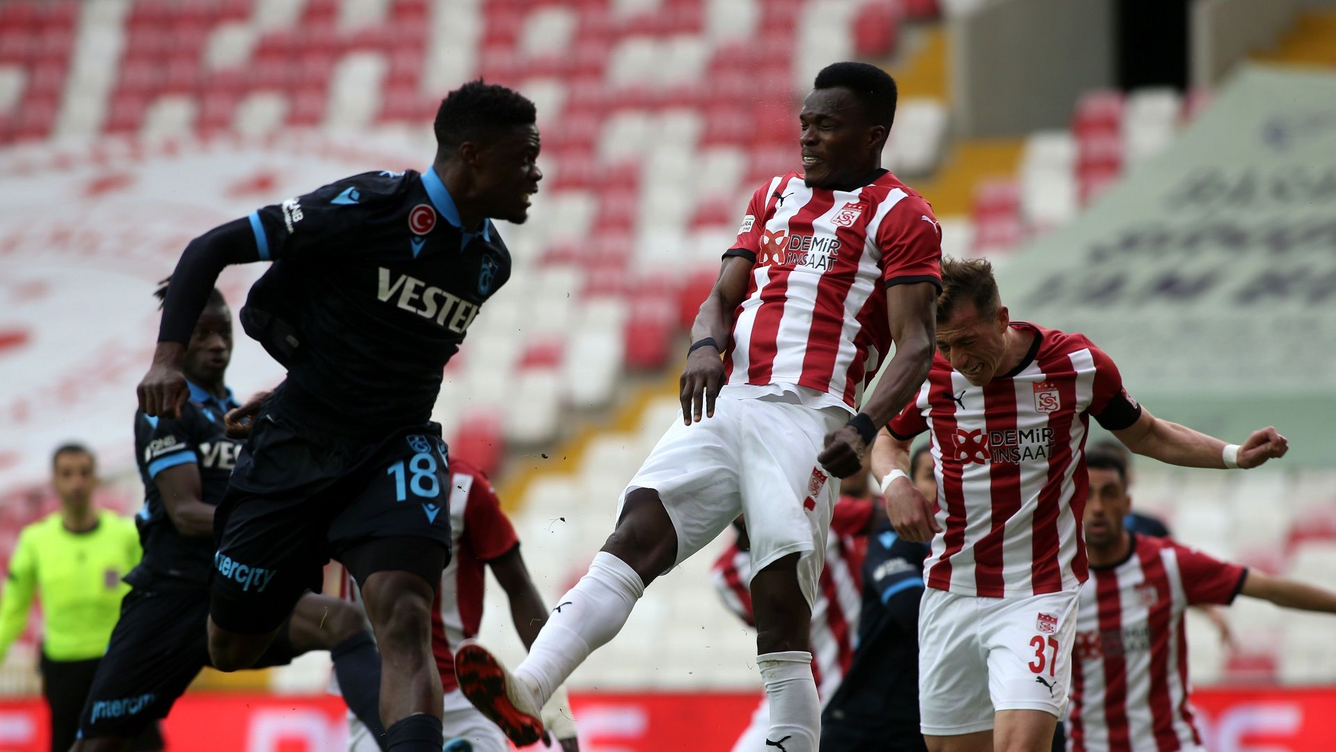 Sivasspor Trabzonspor 04032021 Caleb Ekuban