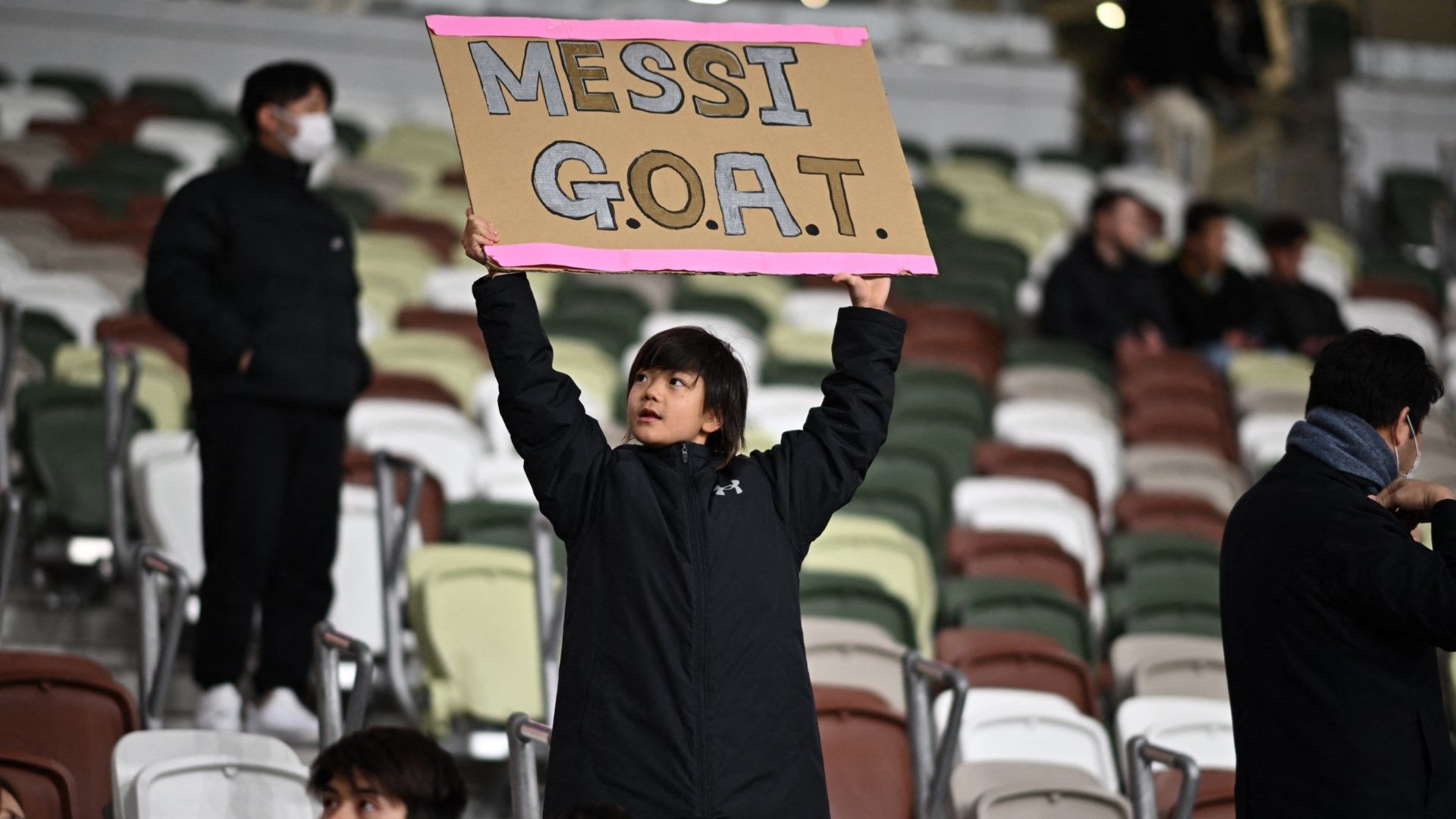 Fan holds up Lionel Messi GOAT sign during Inter Miami friendly