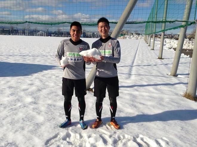 Pham Duc Huy Do Duy Manh Consadole Sapporo 2013