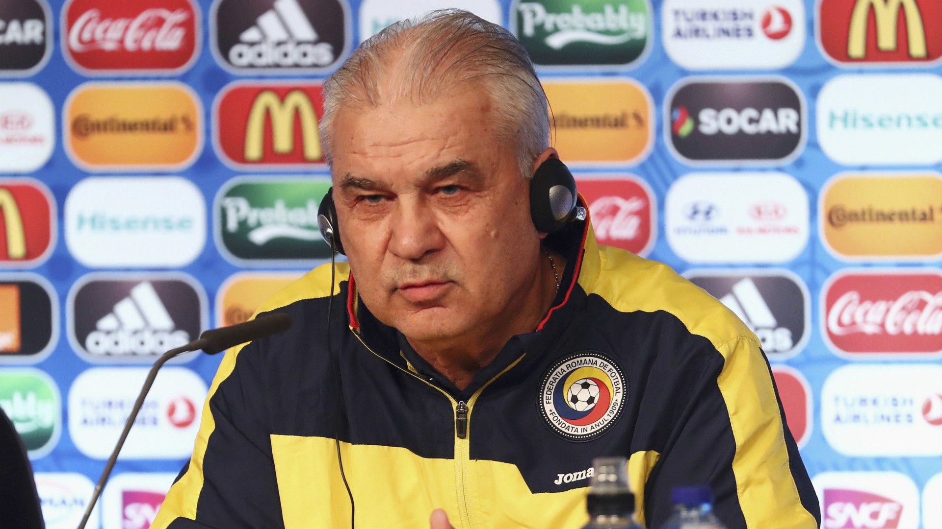 Anghel Iordanescu, Romania