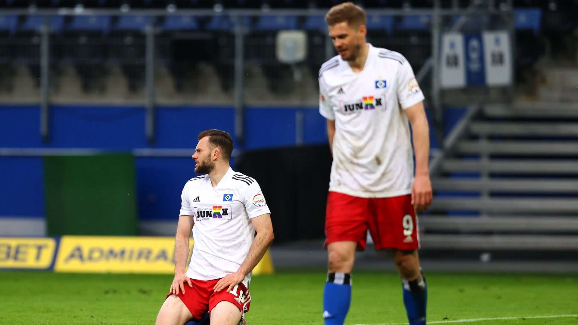 Simon Terodde Manuel Wintzheimer Hamburger SV 2. Bundesliga 29042021